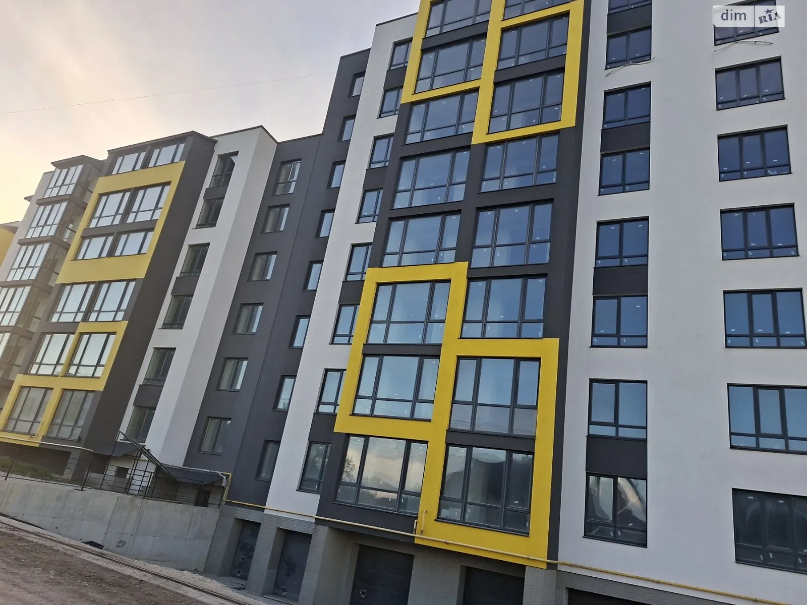 1-комнатная квартира 43 кв. м в Тернополе, ул. Дубовецкая, 10 - фото 1