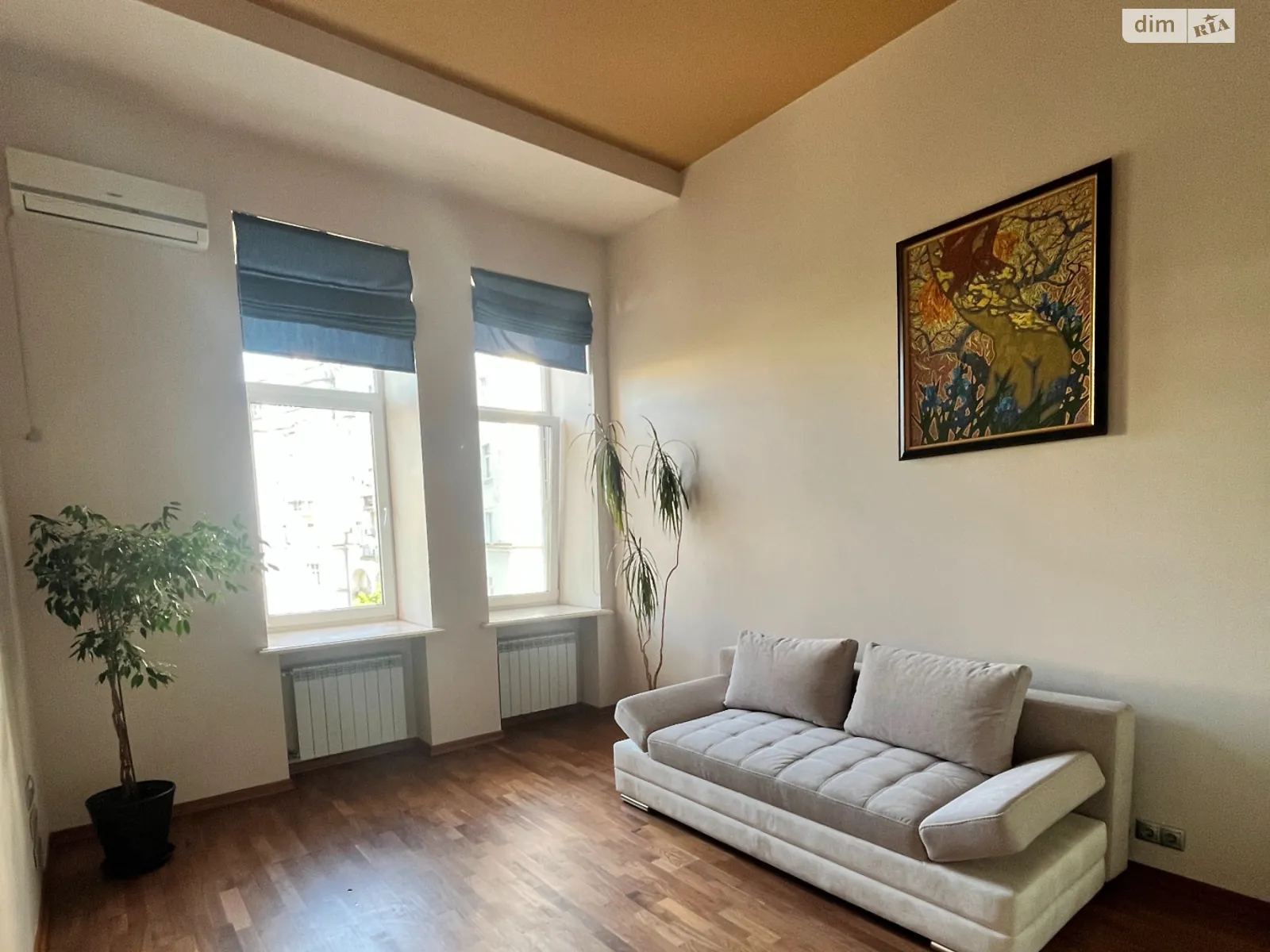 Сдается в аренду 1-комнатная квартира 42.5 кв. м в Киеве, ул. Круглоуниверситетская, 14 - фото 1