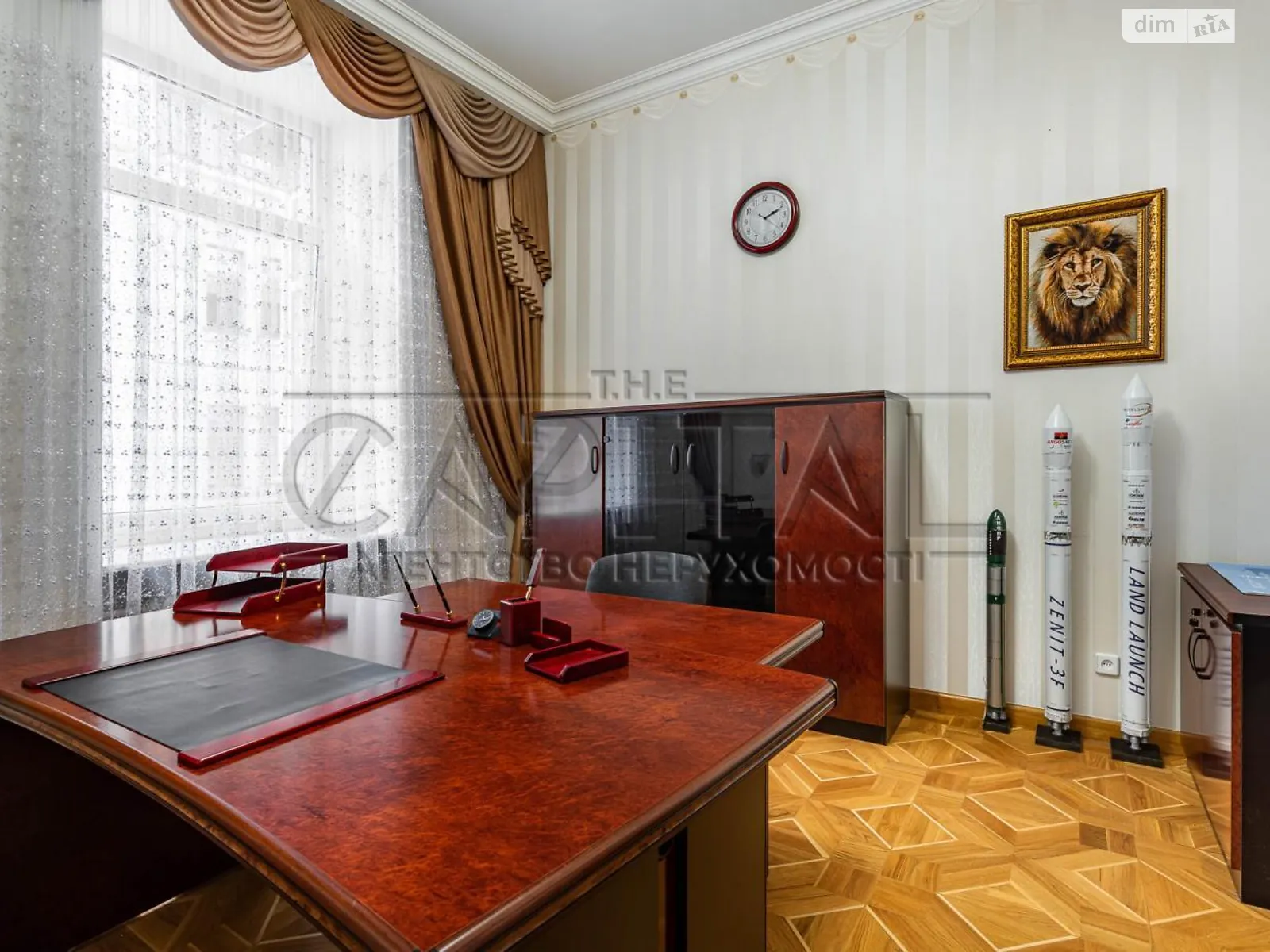 Сдается в аренду офис 120.8 кв. м в бизнес-центре, цена: 1600 $ - фото 1