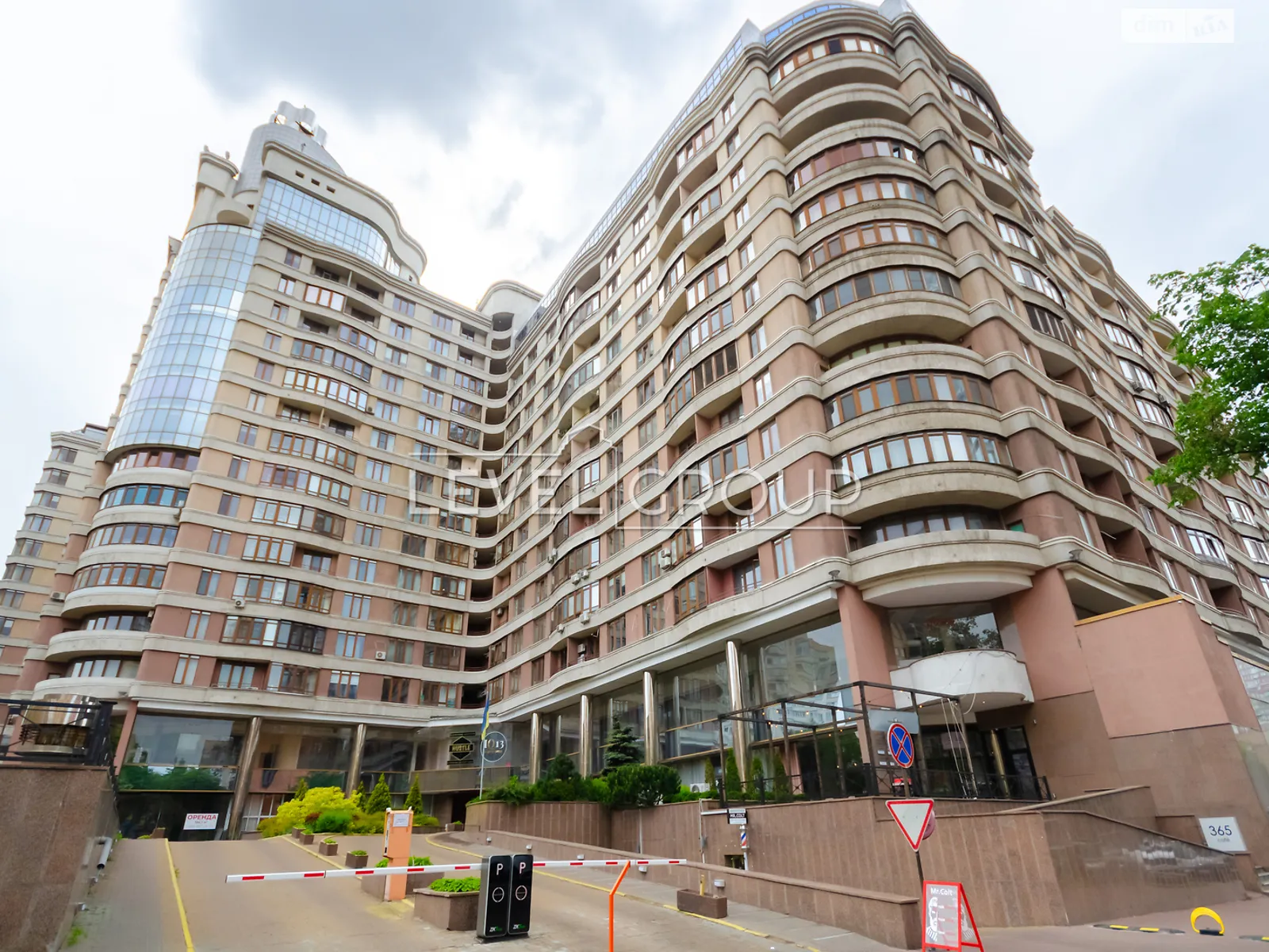 Продается 1-комнатная квартира 50 кв. м в Киеве, ул. Жилянская, 59 - фото 1