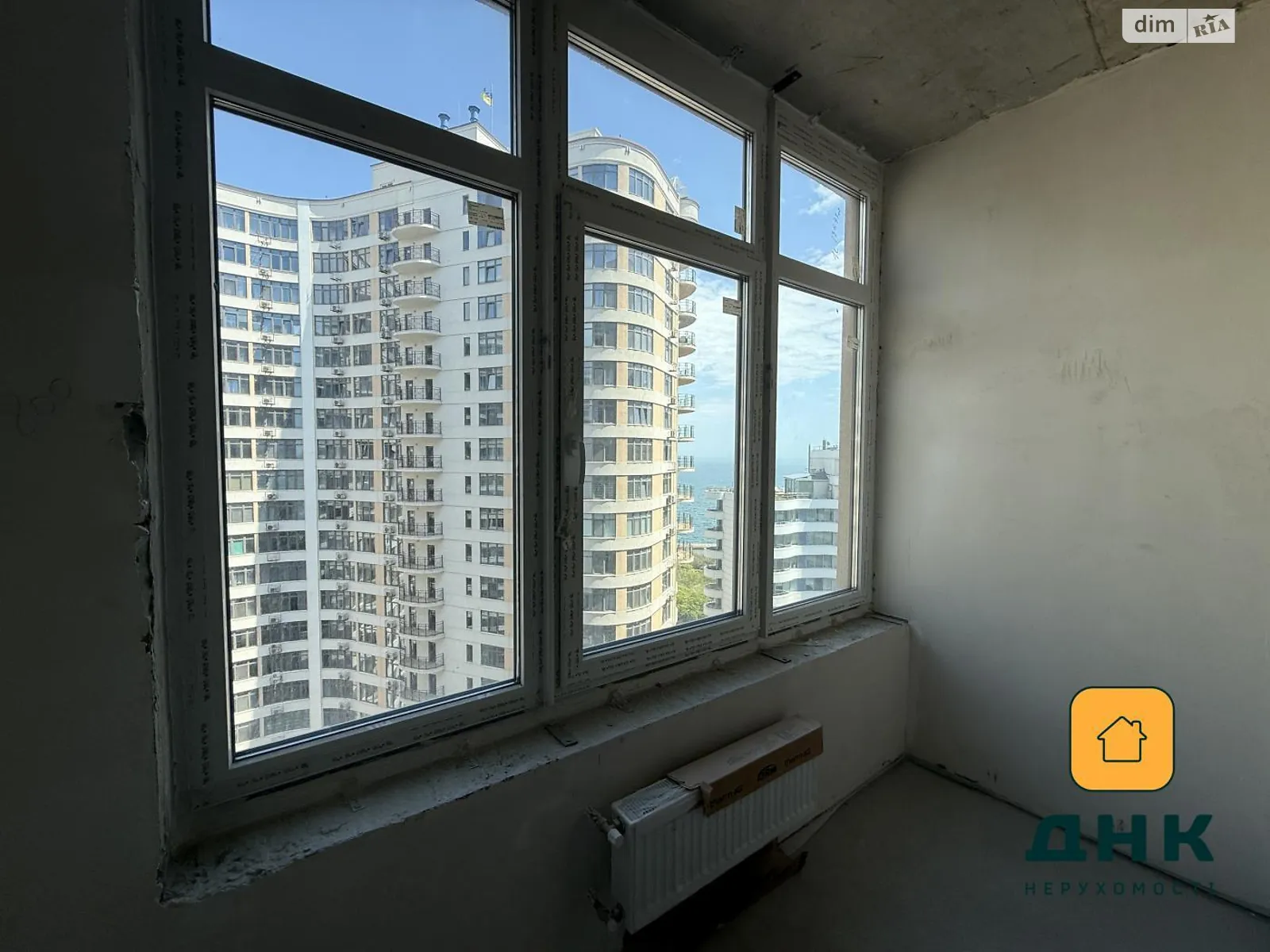 Продається 1-кімнатна квартира 40.6 кв. м у Одесі, вул. Валерія Самофалова, 16А/4 - фото 1