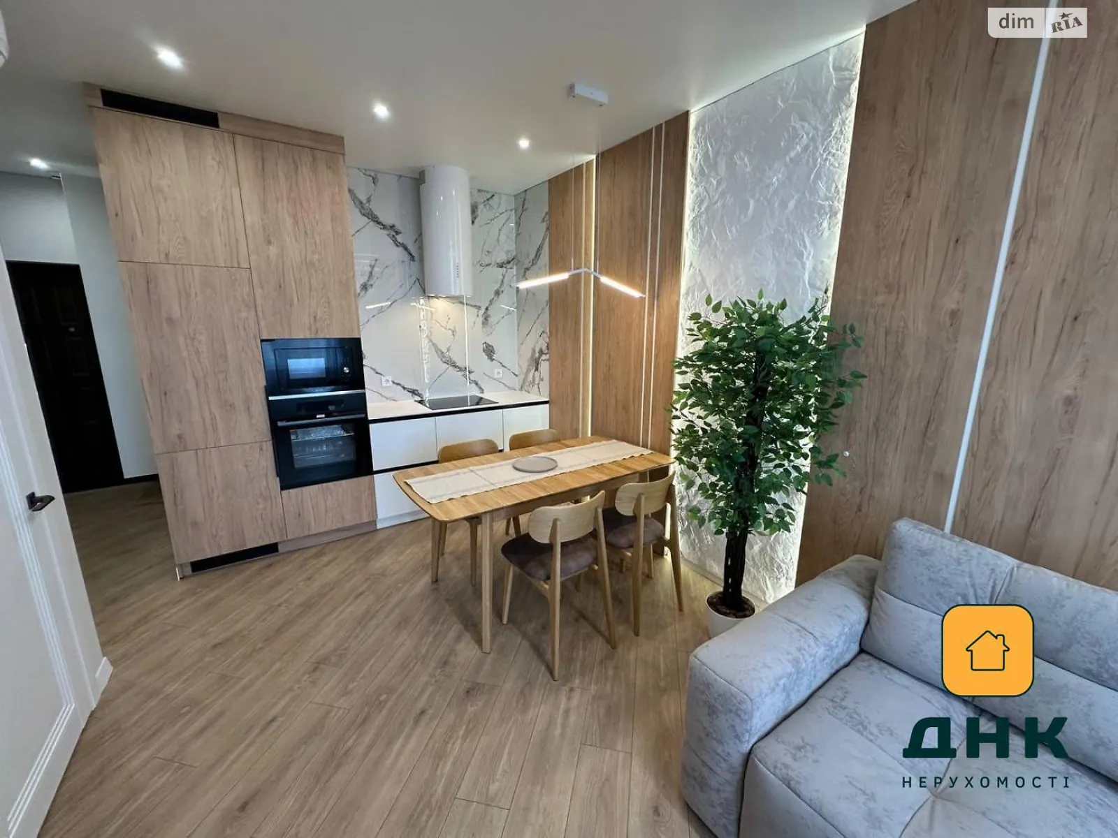 Продается 1-комнатная квартира 42 кв. м в Одессе, ул. Краснова, 3 корпус 61 - фото 1