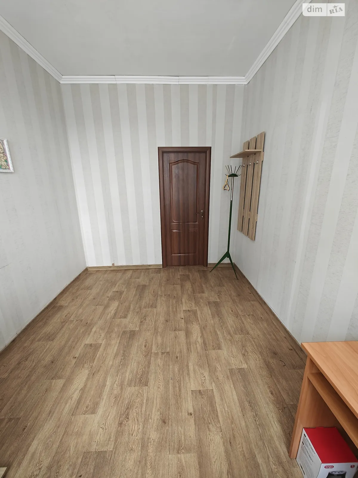 Здається в оренду офіс 10 кв. м в бізнес-центрі, цена: 2500 грн - фото 1