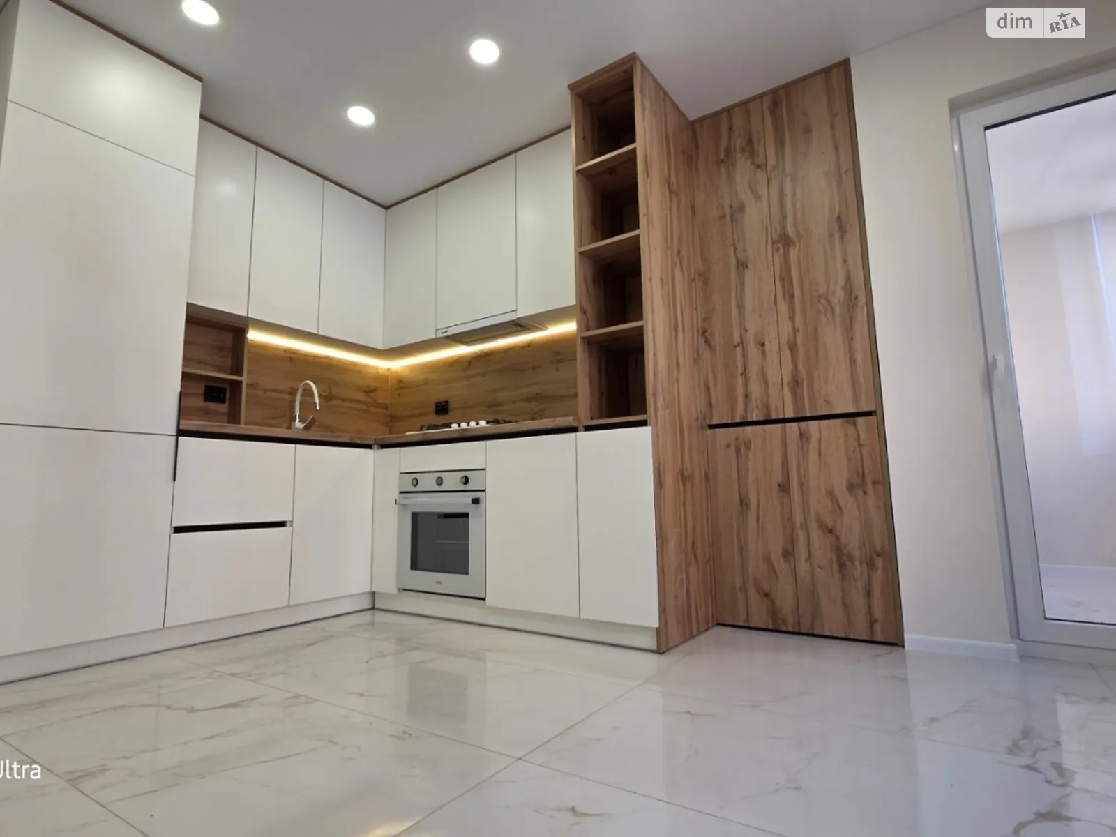 3-кімнатна квартира 91 кв. м у Тернополі, вул. Тролейбусна - фото 1
