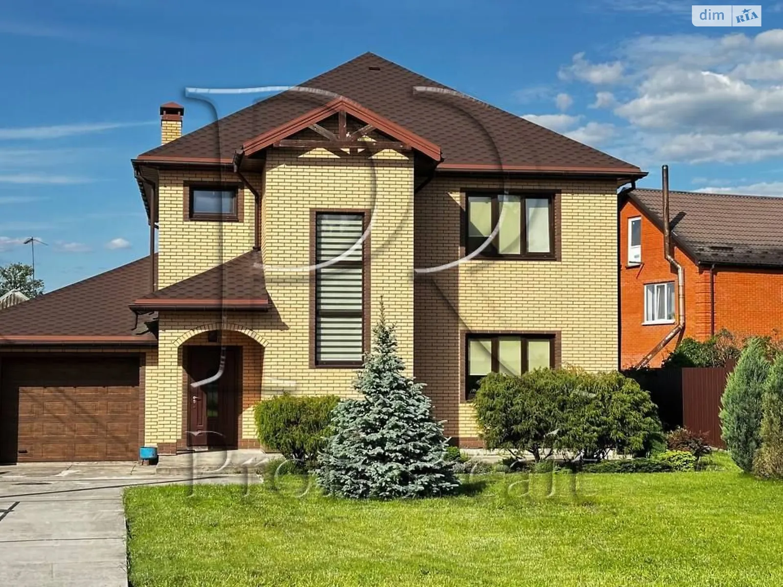 Продается дом на 2 этажа 207.2 кв. м с камином, цена: 220000 $ - фото 1