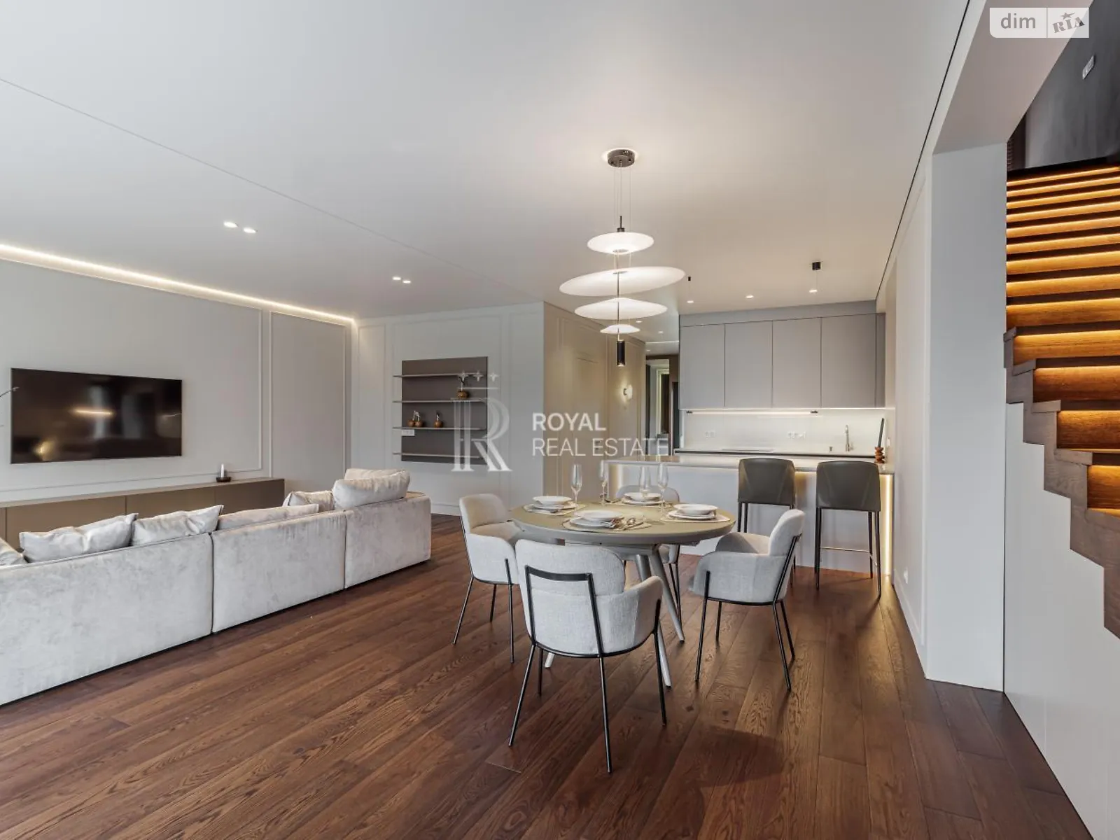 Продається будинок 2 поверховий 192 кв. м з гаражем, цена: 450000 $ - фото 1