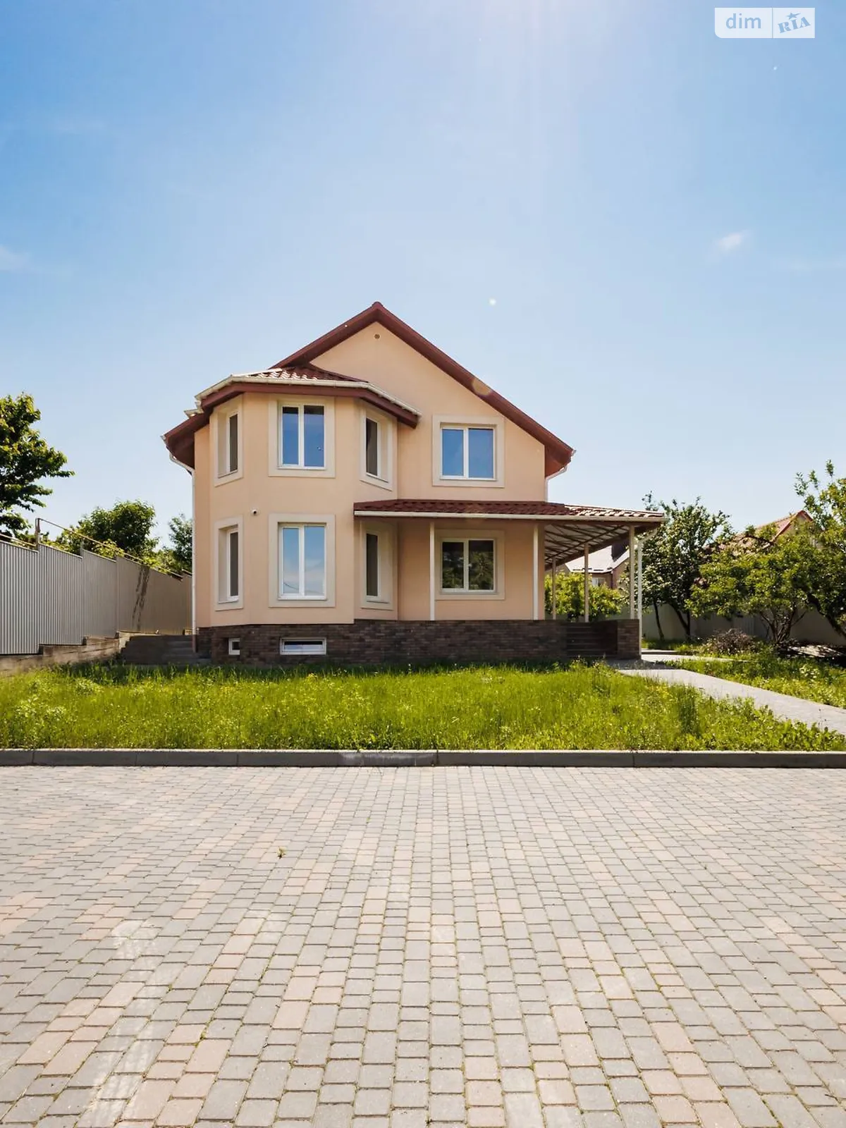 Продается дом на 2 этажа 283 кв. м с подвалом, цена: 160000 $ - фото 1
