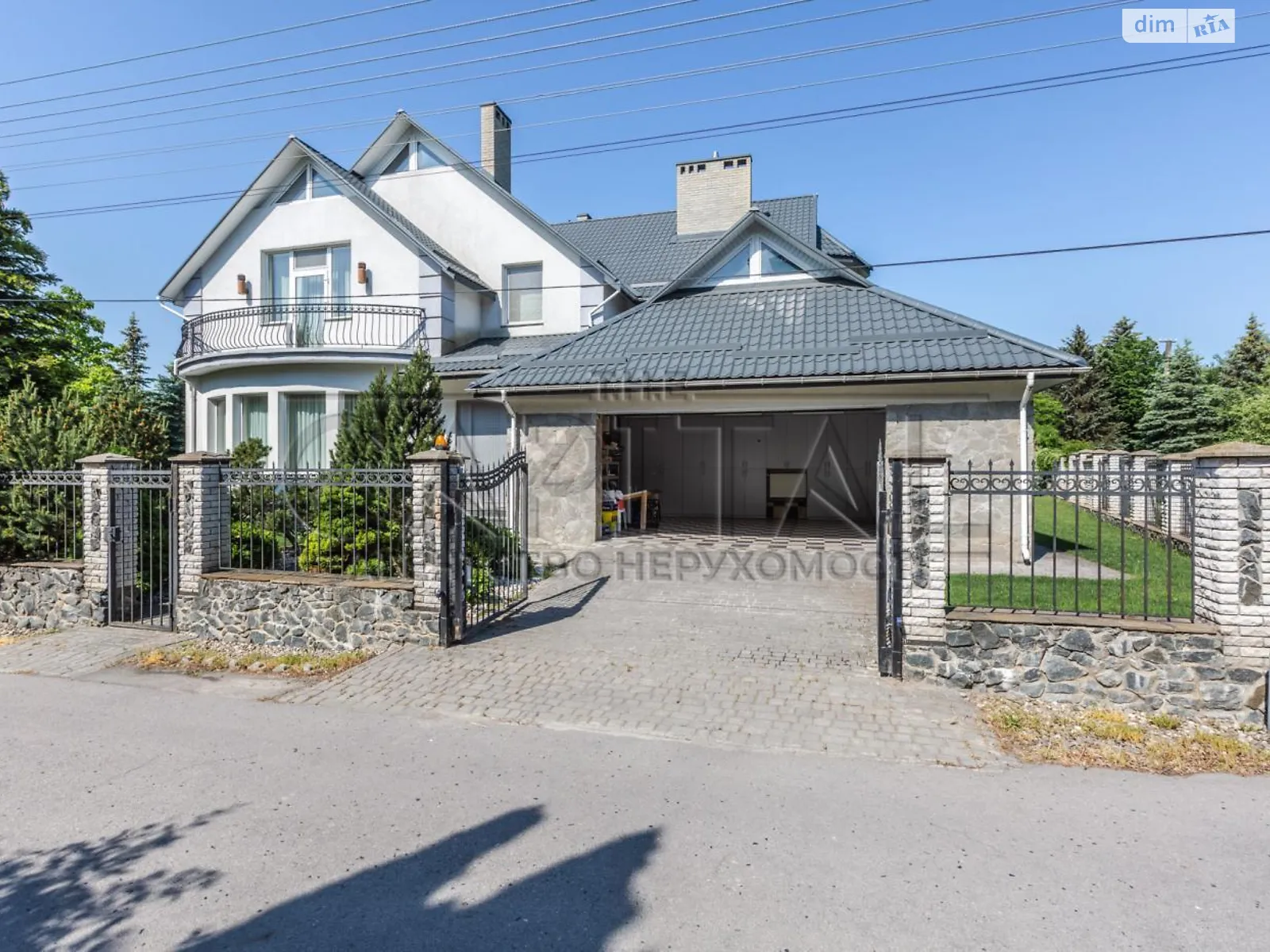 Продается дом на 2 этажа 350 кв. м с мансардой, цена: 950000 $ - фото 1