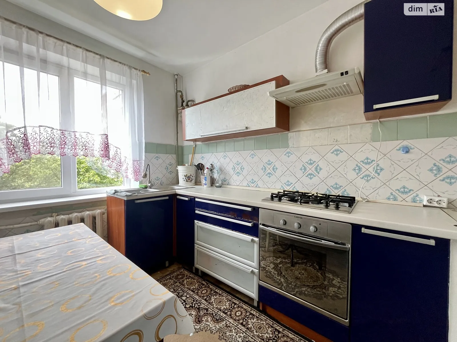 Сдается в аренду 3-комнатная квартира 72 кв. м в Черновцах, ул. Узбекская - фото 1