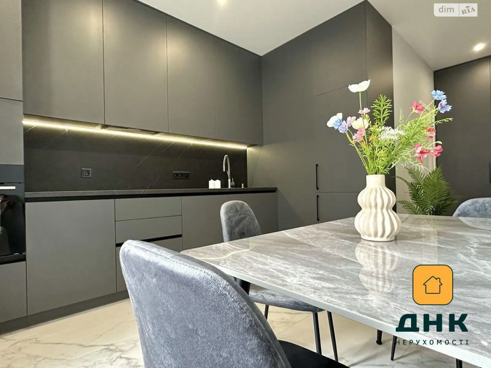Продается 1-комнатная квартира 42.5 кв. м в Одессе, ул. Краснова, 3 корпус 61 - фото 1