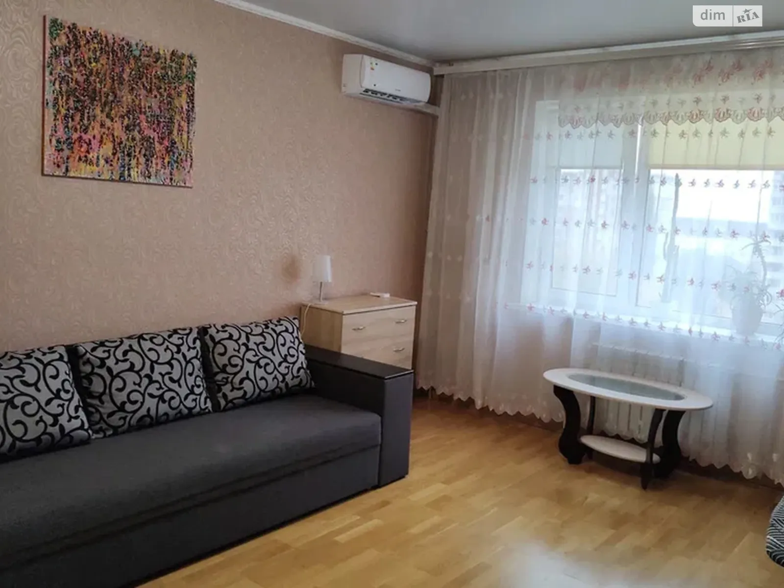 Сдается в аренду 1-комнатная квартира 37 кв. м в Киеве, ул. Чернобыльская, 10 - фото 1