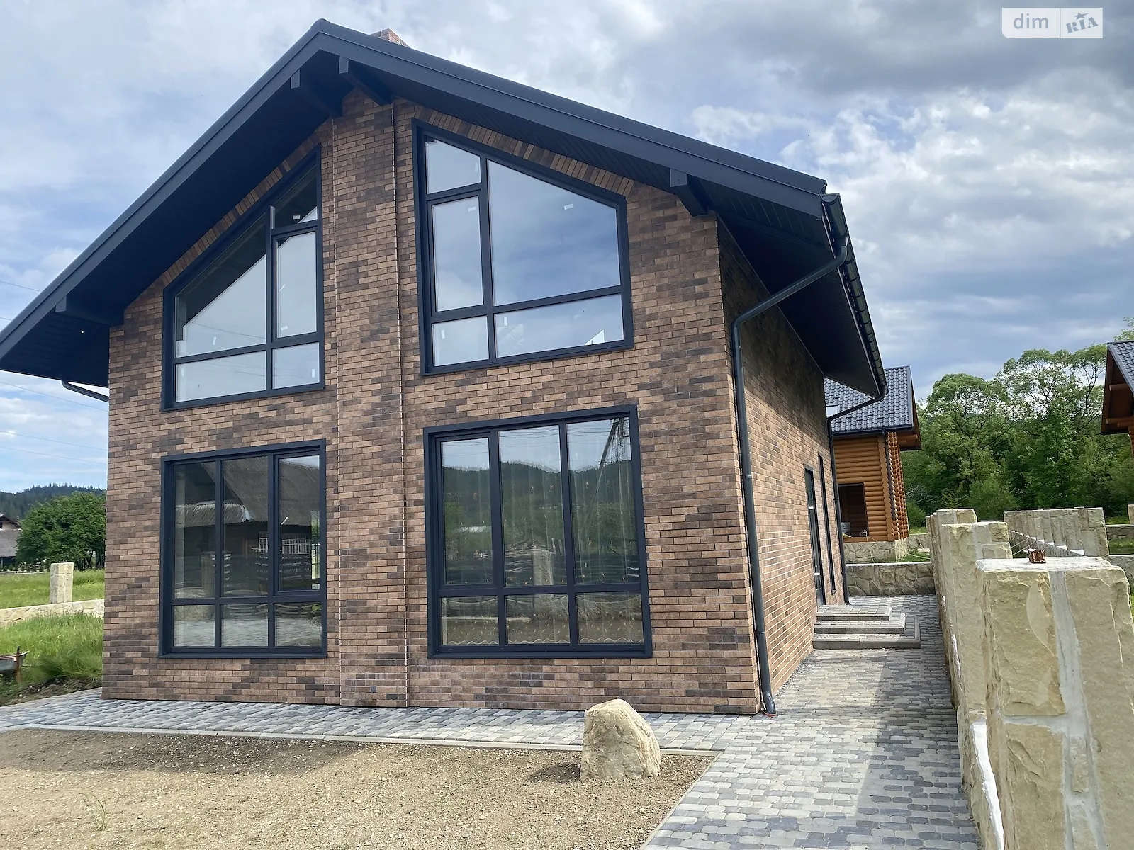 Продается дом на 2 этажа 127 кв. м с мансардой, цена: 165000 $ - фото 1
