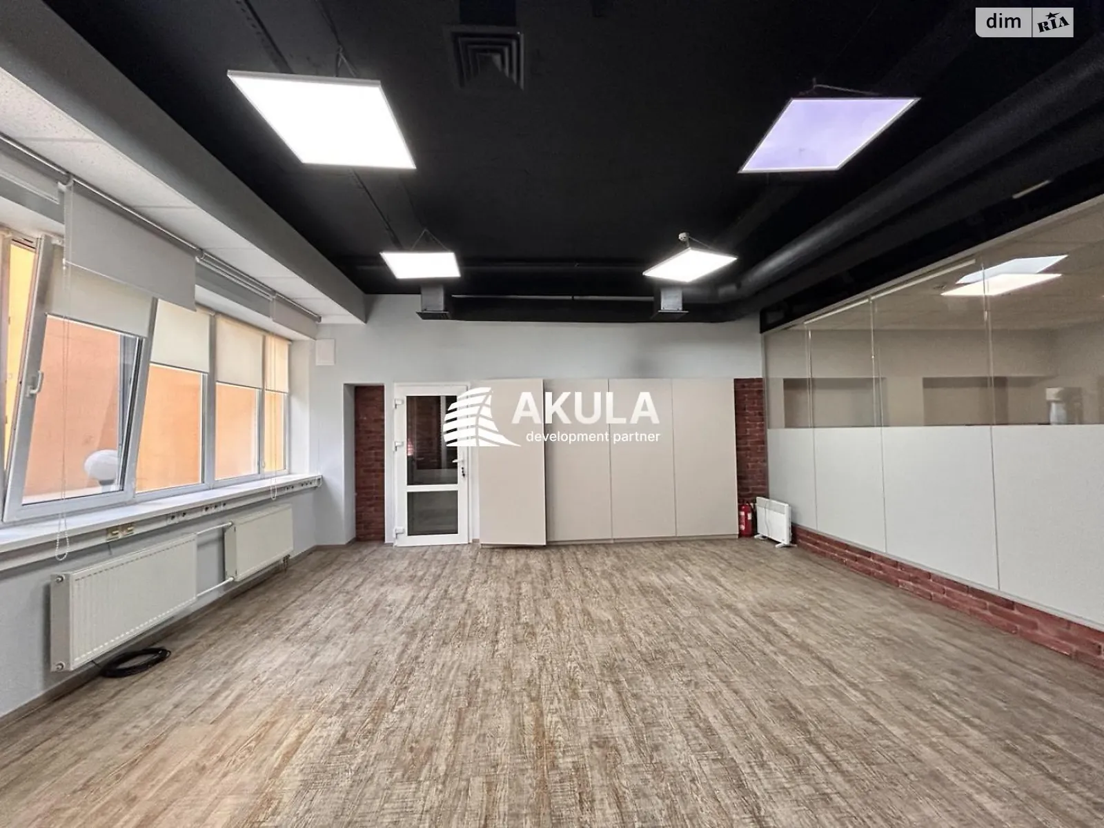 Здається в оренду офіс 105 кв. м в бізнес-центрі, цена: 1600 $ - фото 1