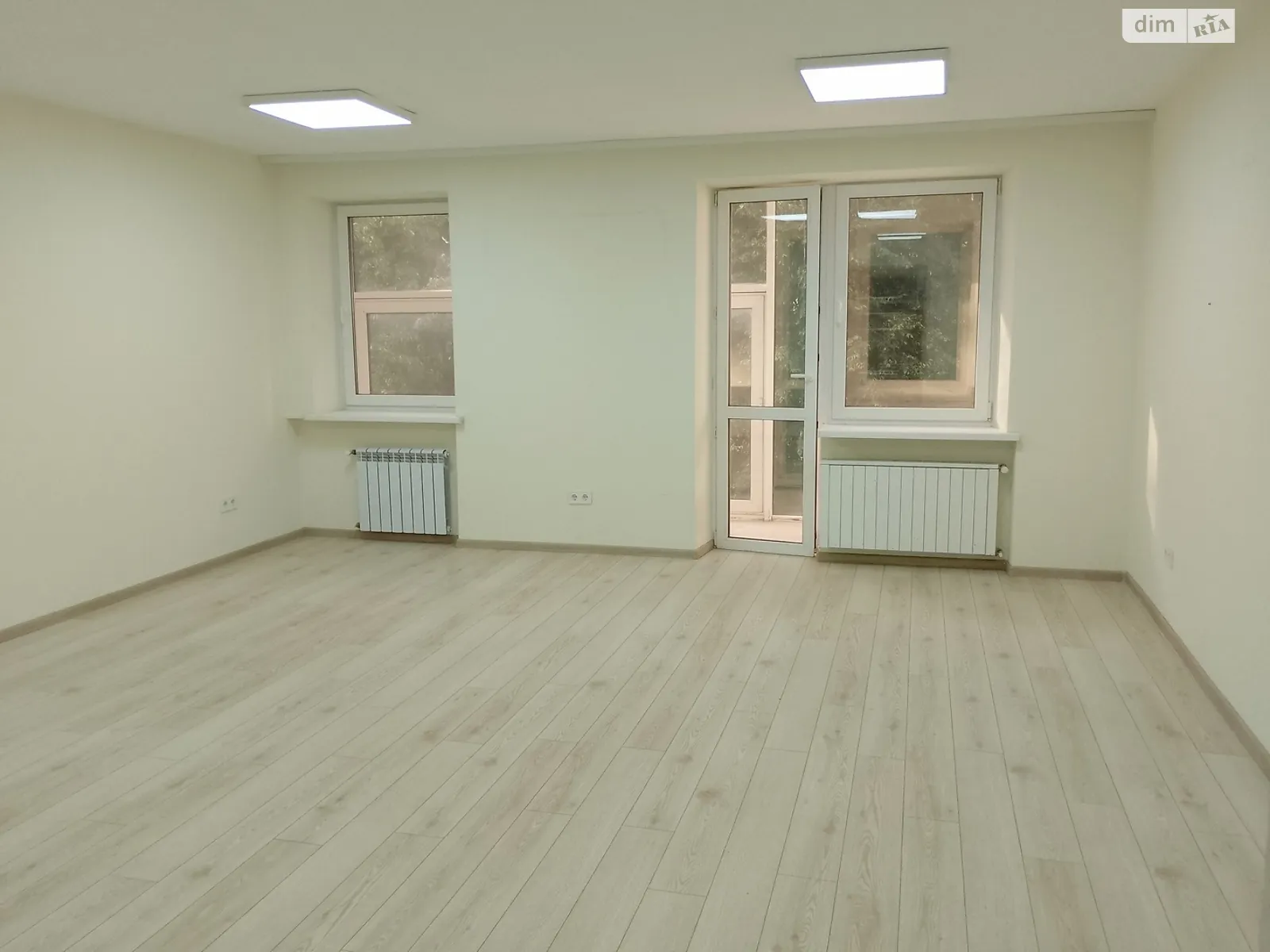 Здається в оренду офіс 27 кв. м в бізнес-центрі, цена: 8050 грн - фото 1
