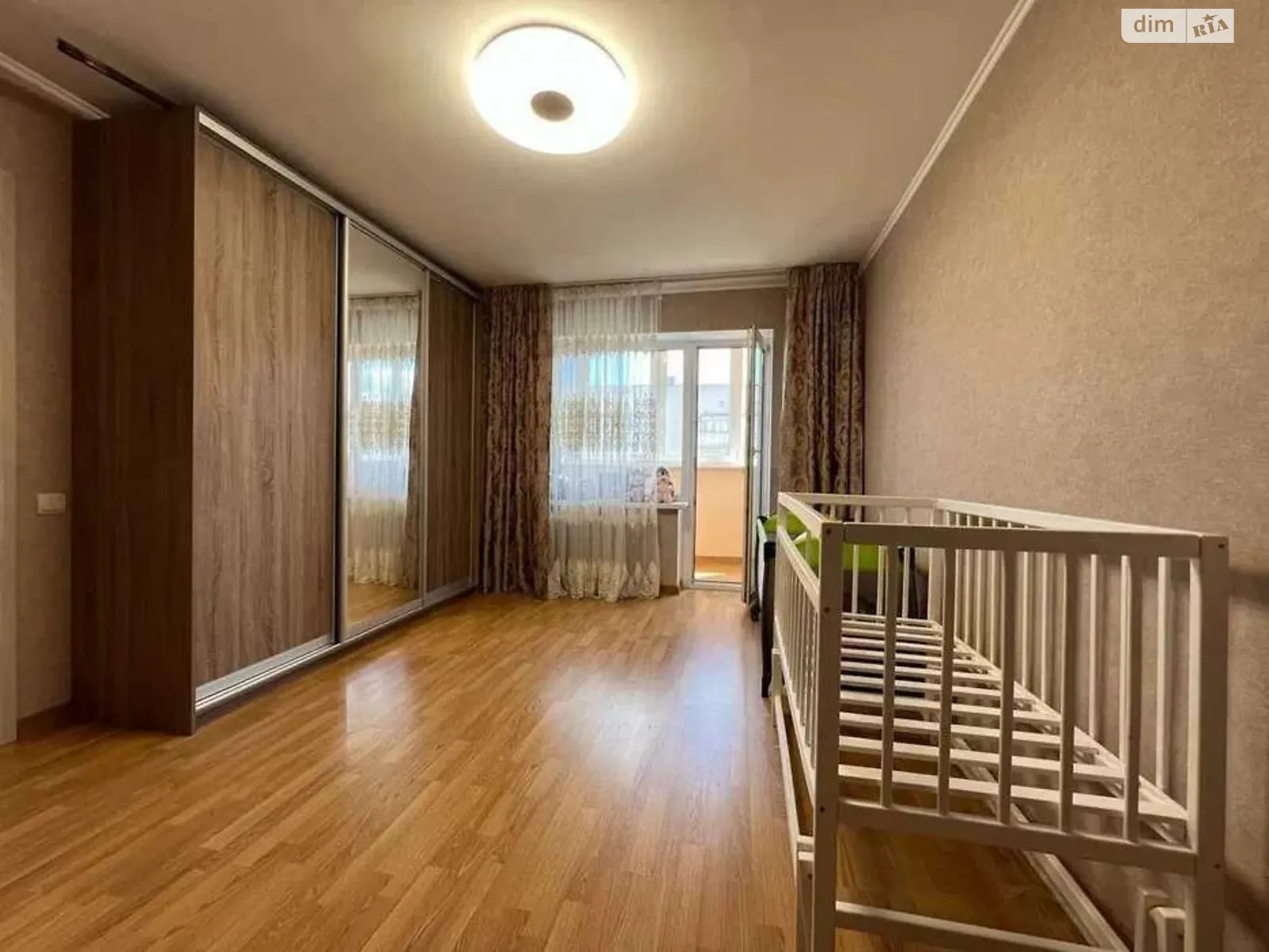 Продается 1-комнатная квартира 35 кв. м в Киеве, ул. Симиренко, 24А - фото 1