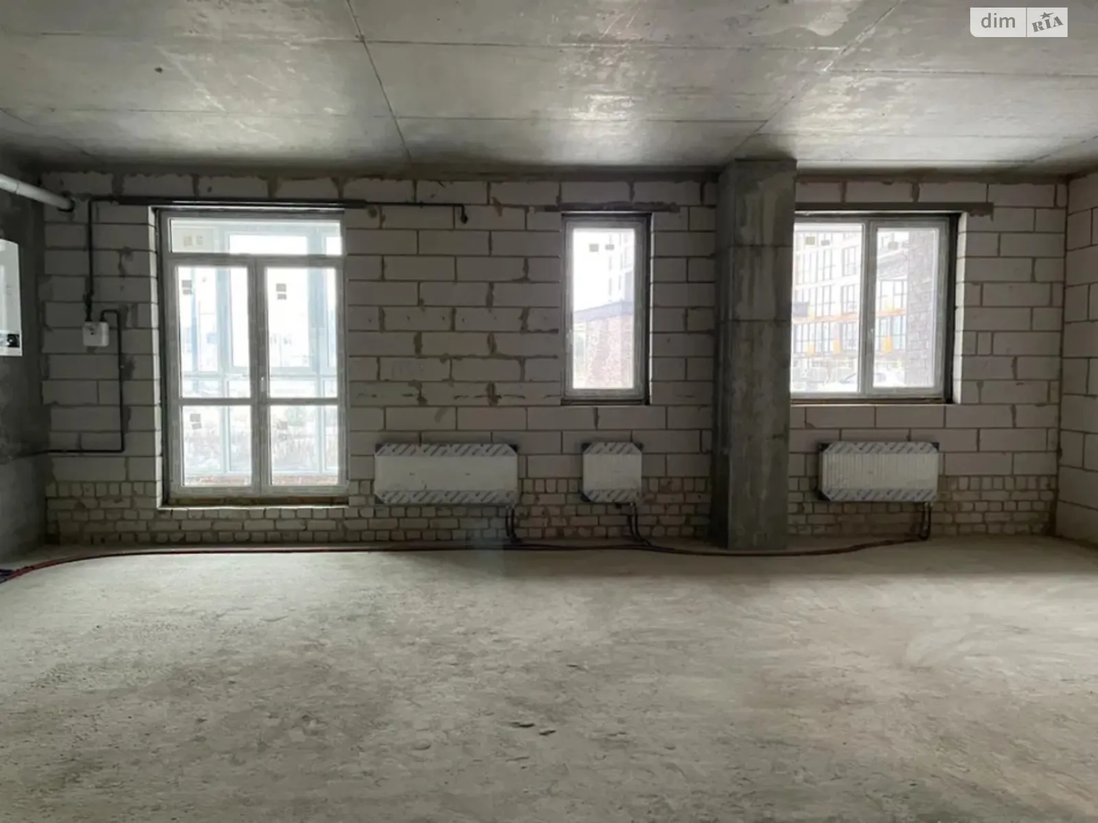 Продается 1-комнатная квартира 66 кв. м в Харькове, ул. Динамовская, 15А - фото 1