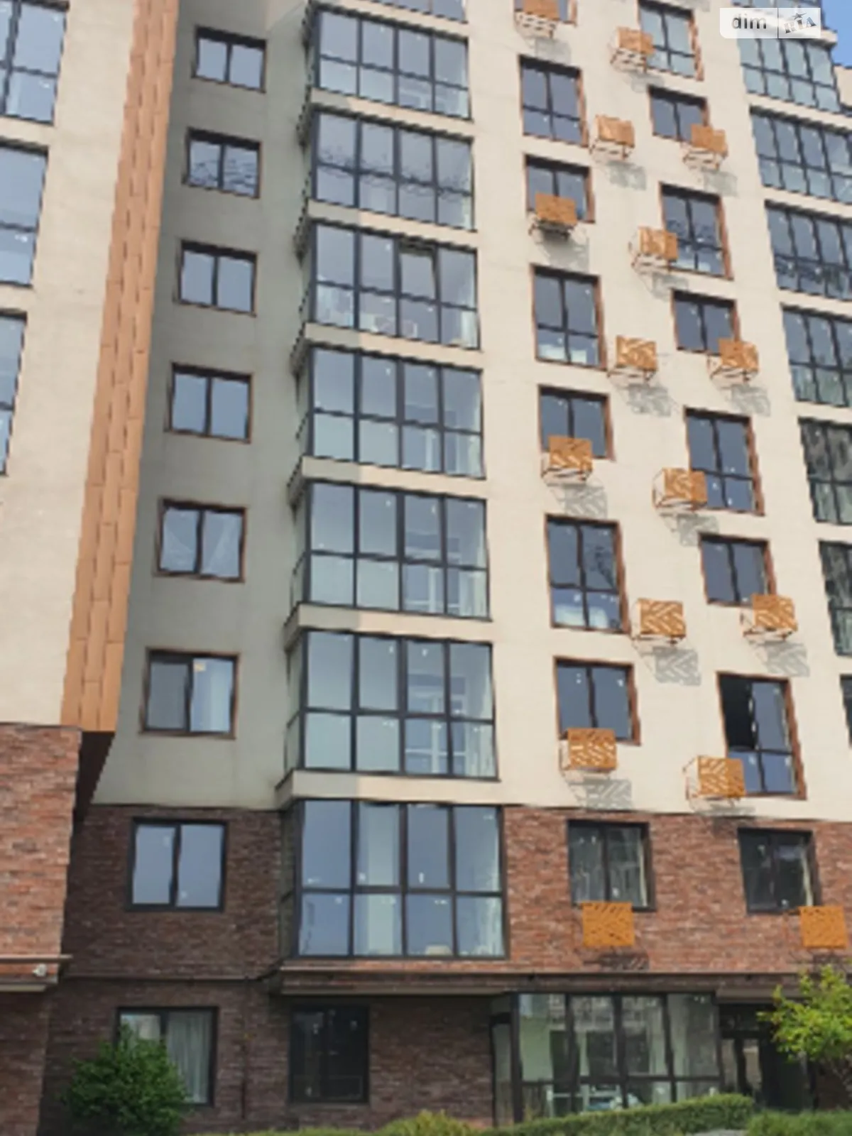 Продается 1-комнатная квартира 66 кв. м в Харькове, ул. Динамовская, 15А - фото 1