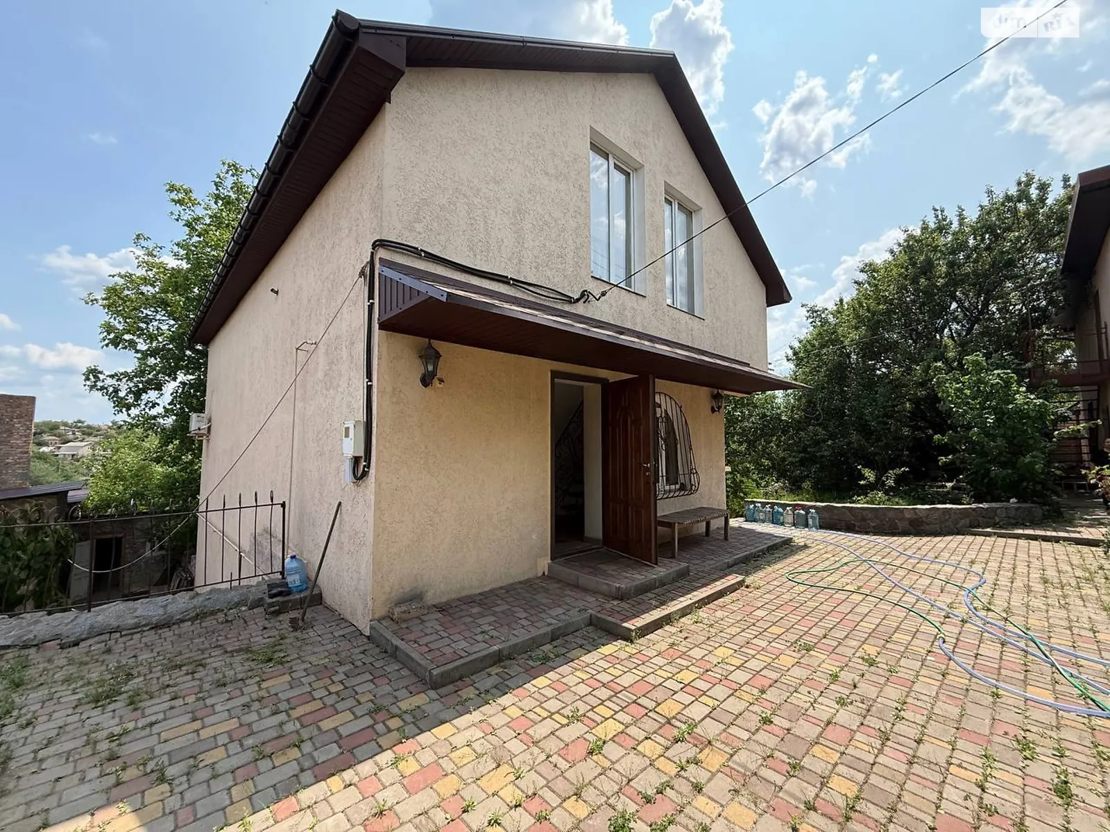 Сдается в аренду дом на 2 этажа 170 кв. м с верандой, цена: 27999 грн - фото 1
