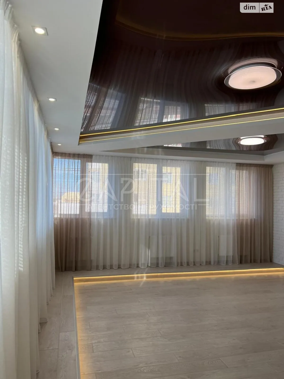 Продается 2-комнатная квартира 79.2 кв. м в, цена: 100000 $ - фото 1