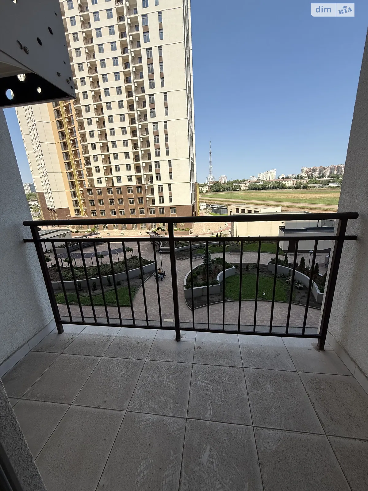 Продается 1-комнатная квартира 41 кв. м в Одессе, ул. Краснова, 3 корпус 63 - фото 1
