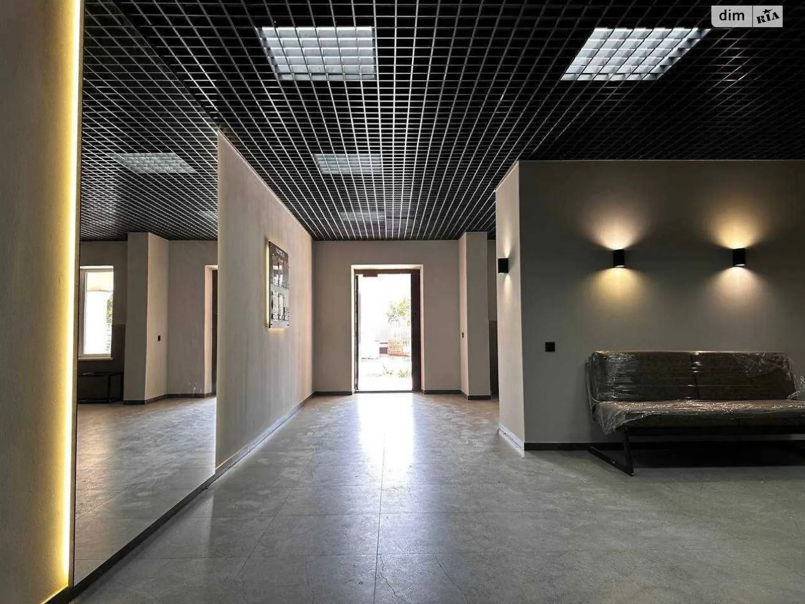 Продается 1-комнатная квартира 48 кв. м в Одессе, ул. Дача Ковалевского, 91 - фото 1
