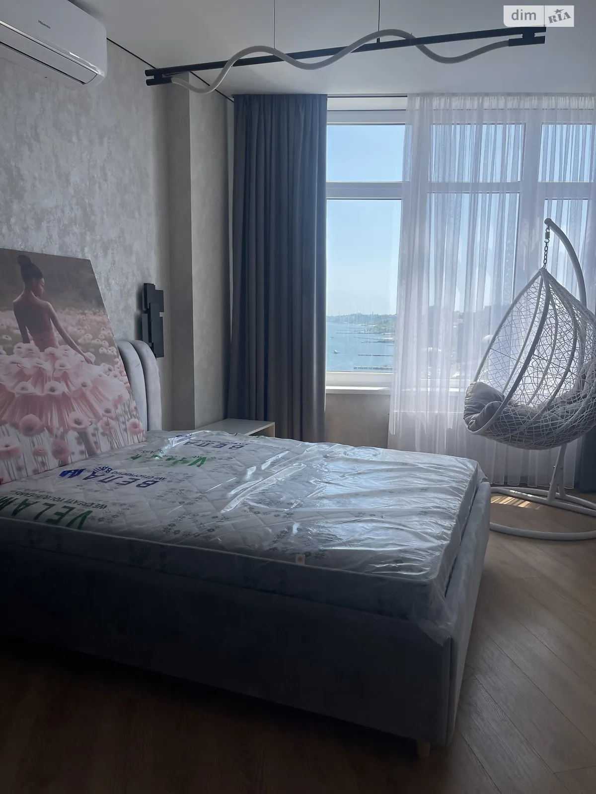 Продается 1-комнатная квартира 38 кв. м в Одессе, пер. Мореходный, 2А - фото 1