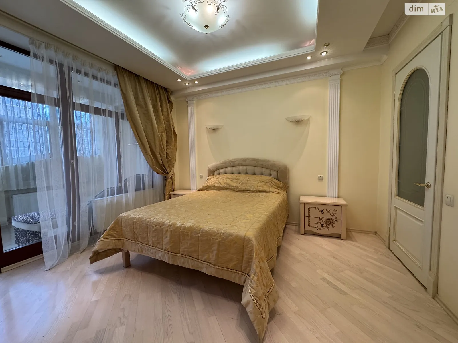 Продается 1-комнатная квартира 87.5 кв. м в Одессе, ул. Тенистая, 9/12 - фото 1
