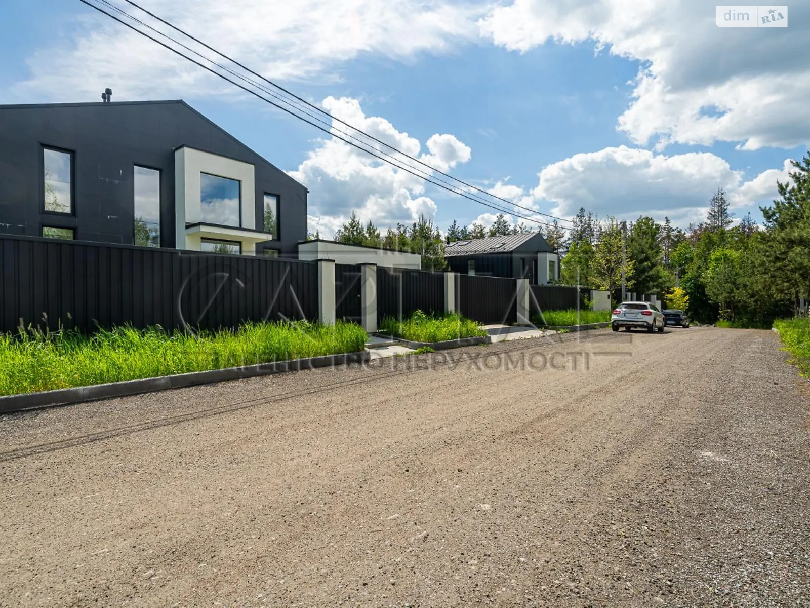Продается дом на 2 этажа 300 кв. м с садом, цена: 325000 $ - фото 1