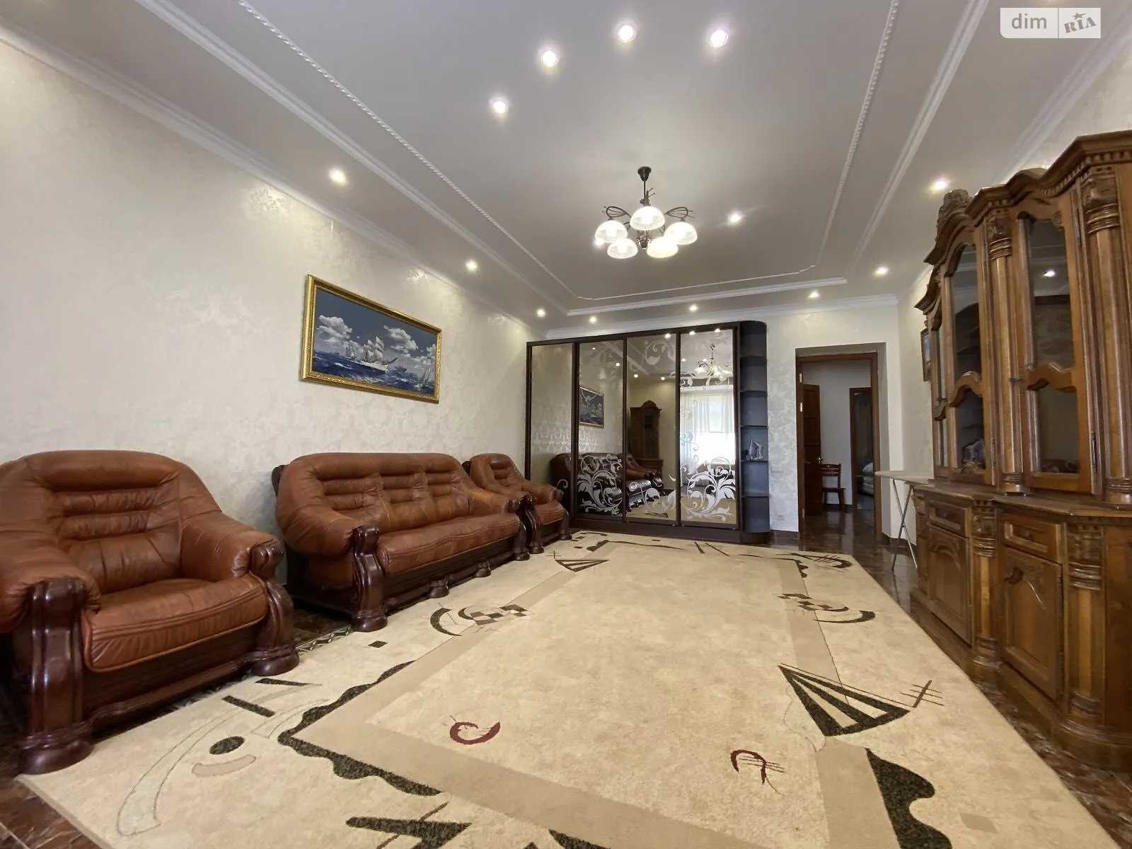 Продається 3-кімнатна квартира 126.2 кв. м у Одесі, вул. Довженка, 2 - фото 1