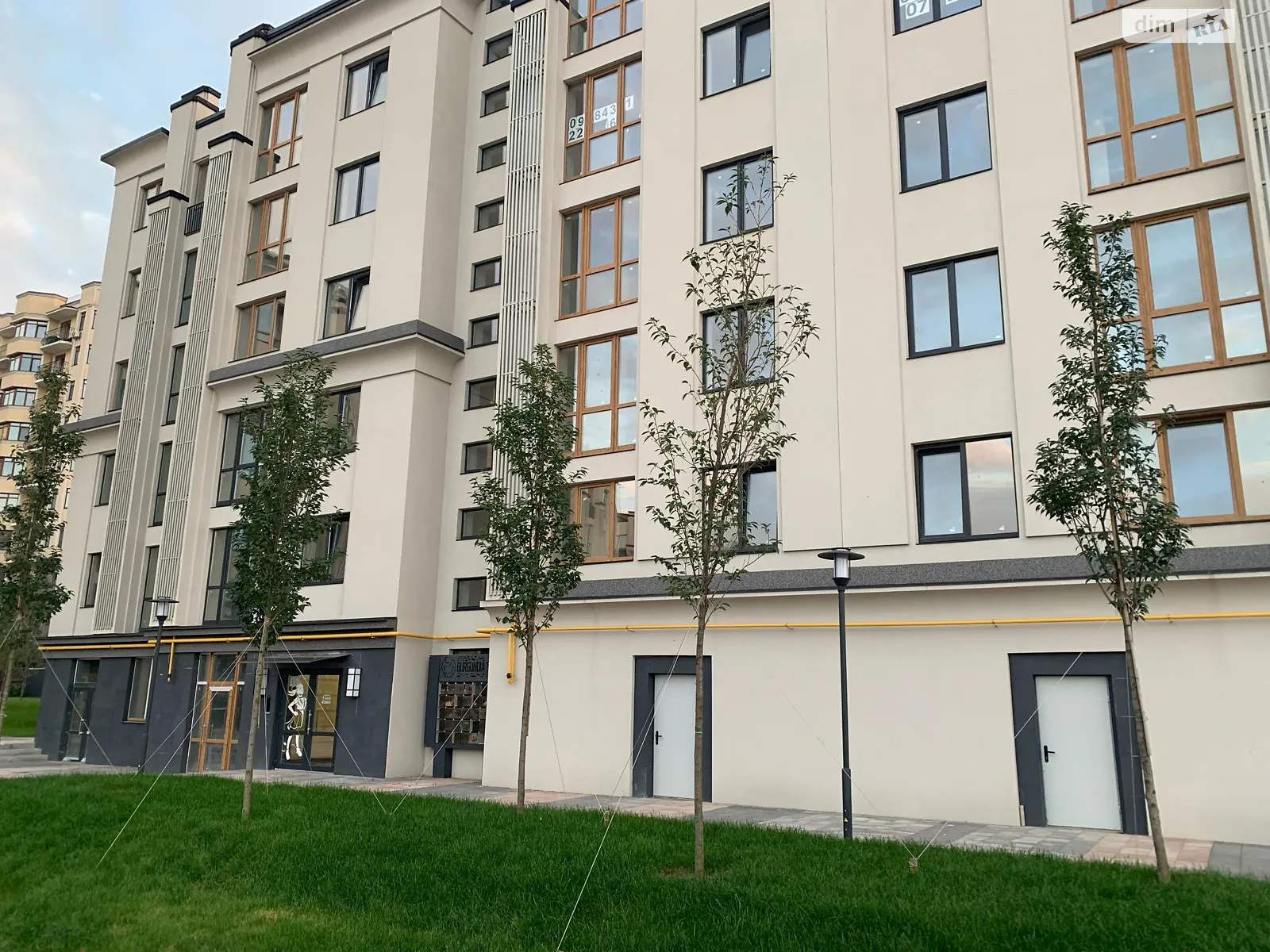 Продается 1-комнатная квартира 37.6 кв. м в Ирпене, ул. Николая Сингаевского(Новооскольская), 2Б/2 - фото 1