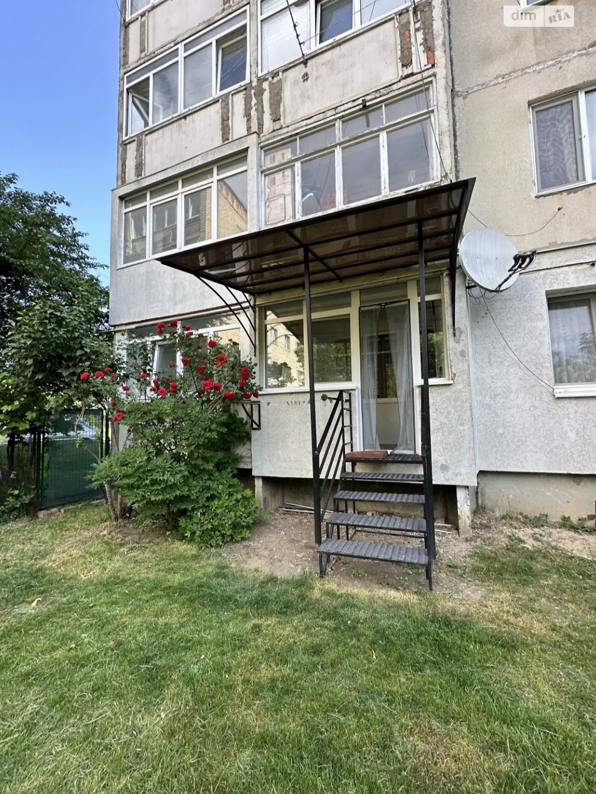 Продается 2-комнатная квартира 49.5 кв. м в Черновцах - фото 1