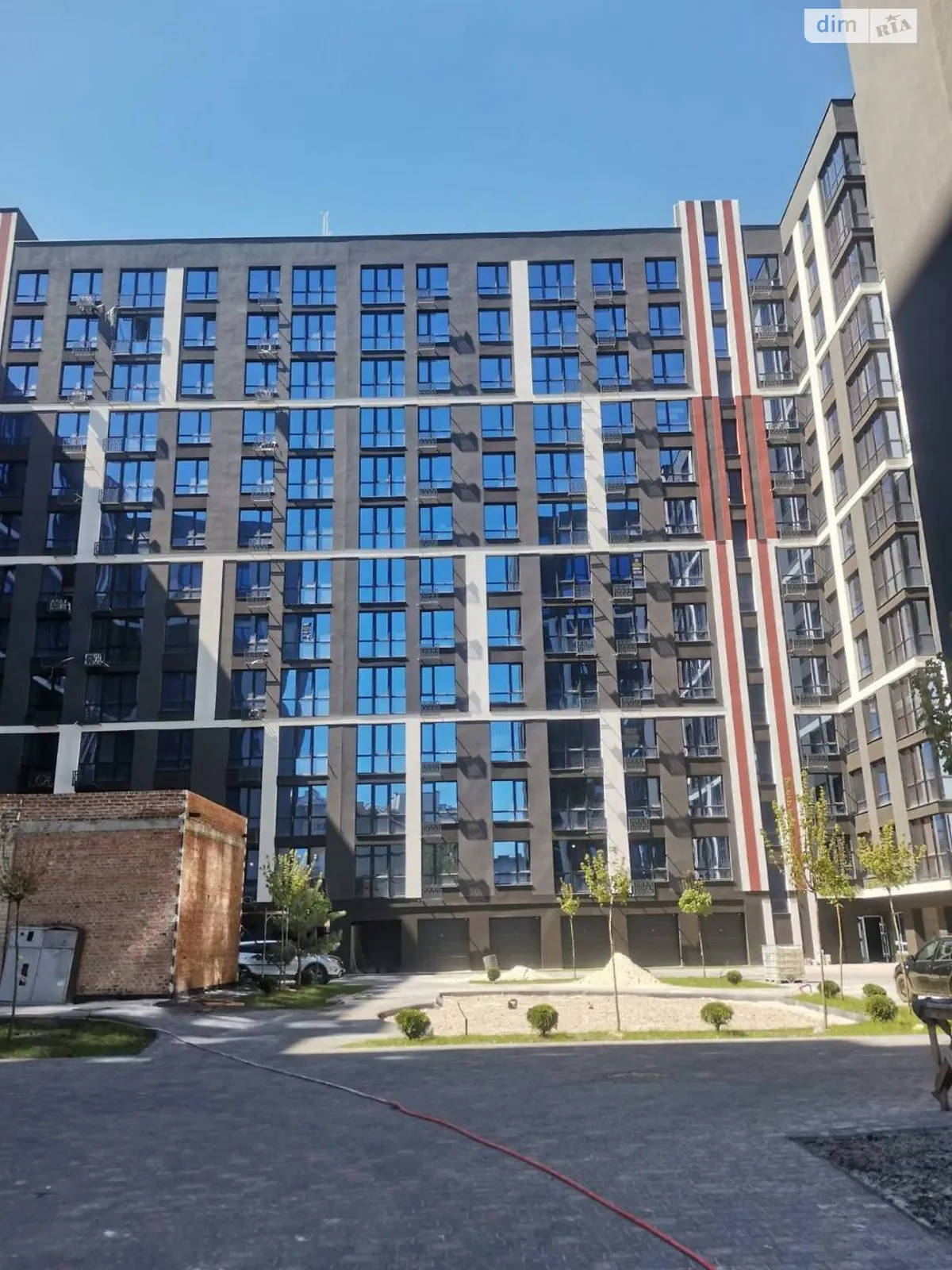 Продается 1-комнатная квартира 45 кв. м в Ивано-Франковске, ул. Вовчинецька - фото 1