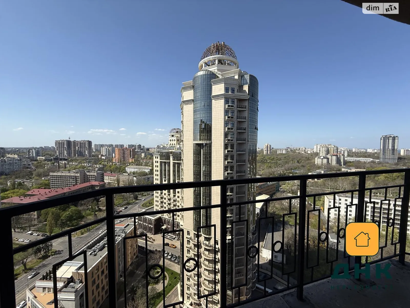 Продається 1-кімнатна квартира 48 кв. м у Одесі, вул. Генуезька, 1 - фото 1