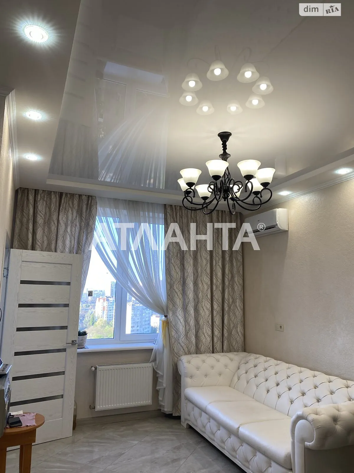 Продается 1-комнатная квартира 40 кв. м в Одессе, ул. Михайловская - фото 1