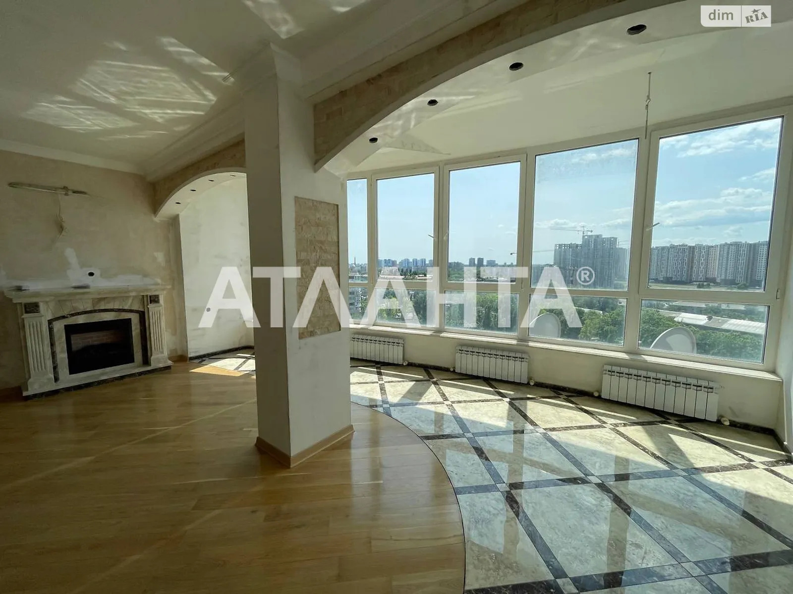 Продається 2-кімнатна квартира 94.5 кв. м у Одесі, вул. Армійська, 8Б - фото 1