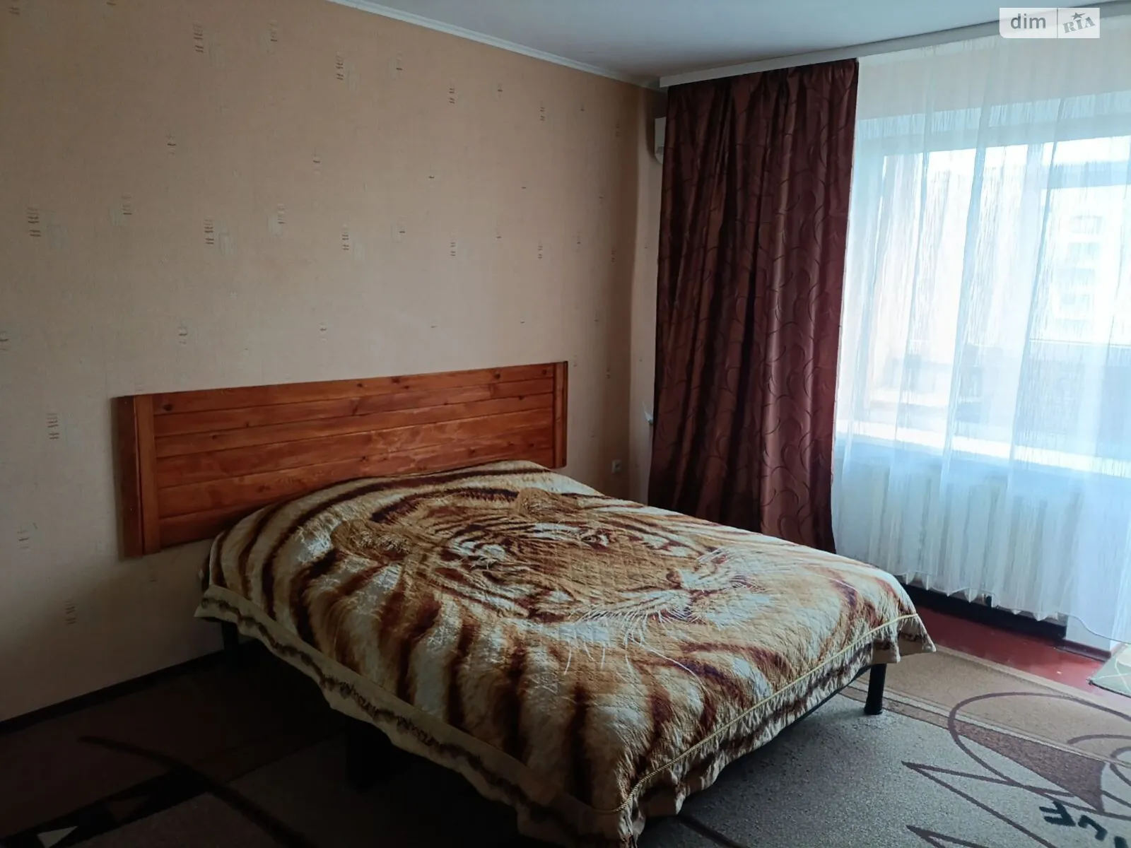 Здається в оренду 1-кімнатна квартира у Ізюмі, вул. Різдвяна(Маршала Жукова), 9 - фото 1