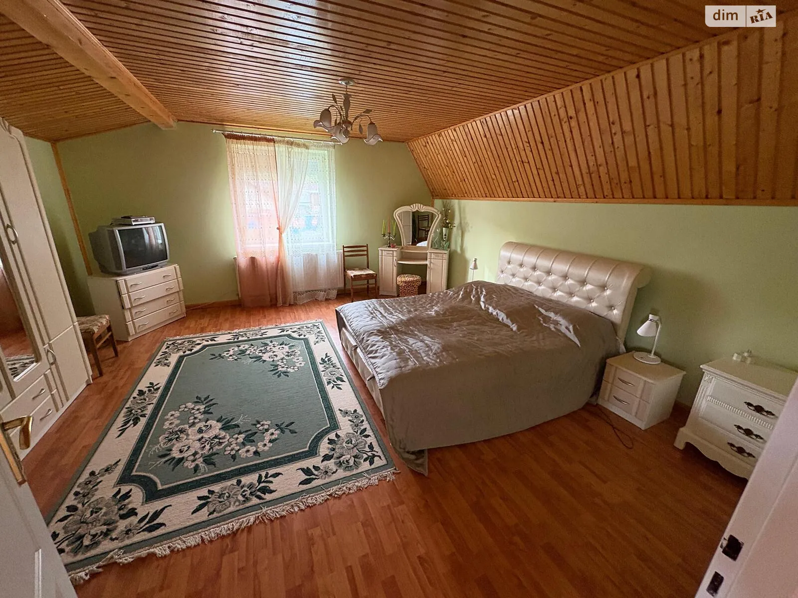 Продается дом на 2 этажа 125.7 кв. м с бассейном, цена: 105000 $ - фото 1
