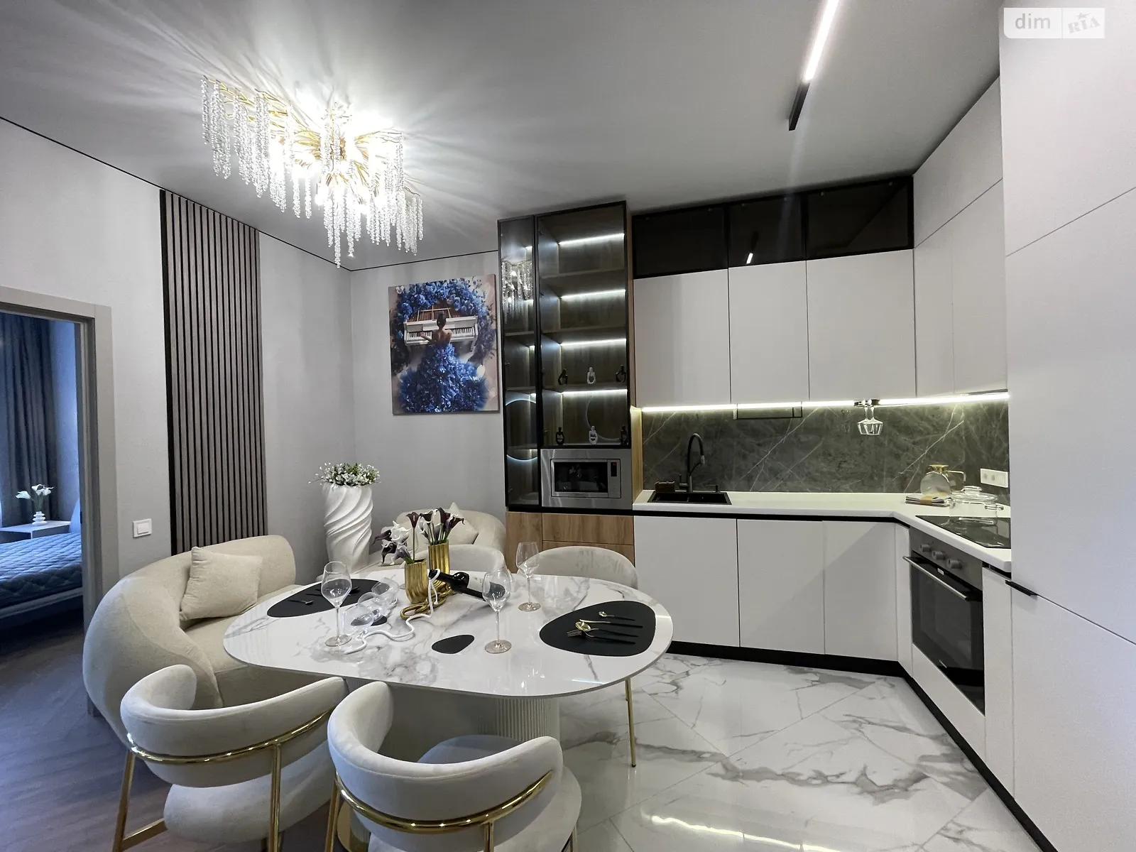 Продается 2-комнатная квартира 55 кв. м в Одессе, Фонтанская дор. - фото 1