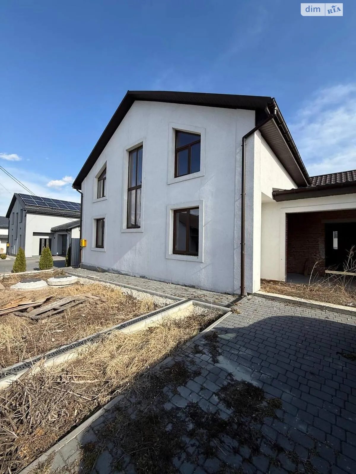 Продается дом на 2 этажа 175 кв. м с гаражом, цена: 145000 $ - фото 1