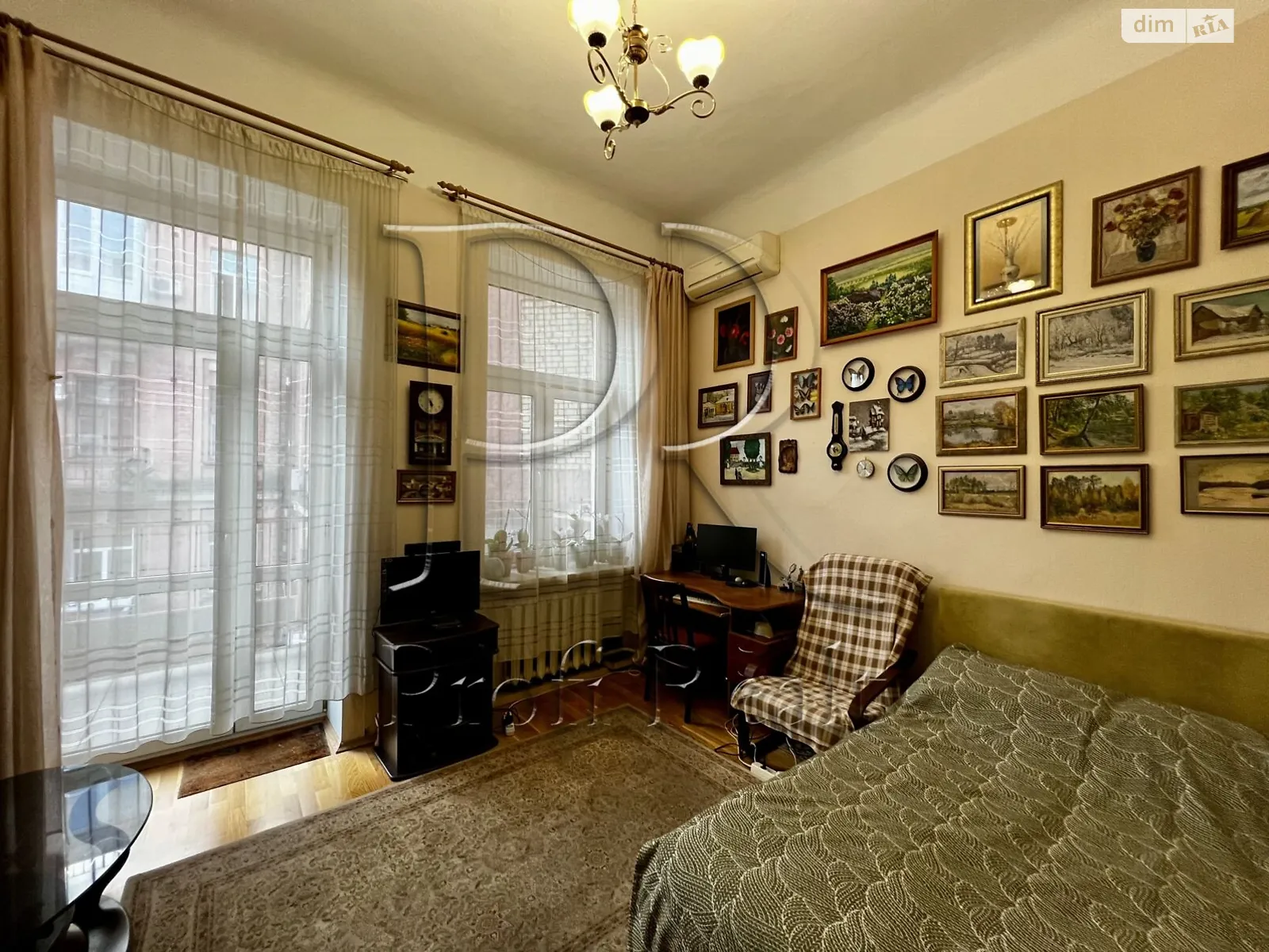Продается 2-комнатная квартира 55 кв. м в Киеве, ул. Михайловская, 22Б - фото 1