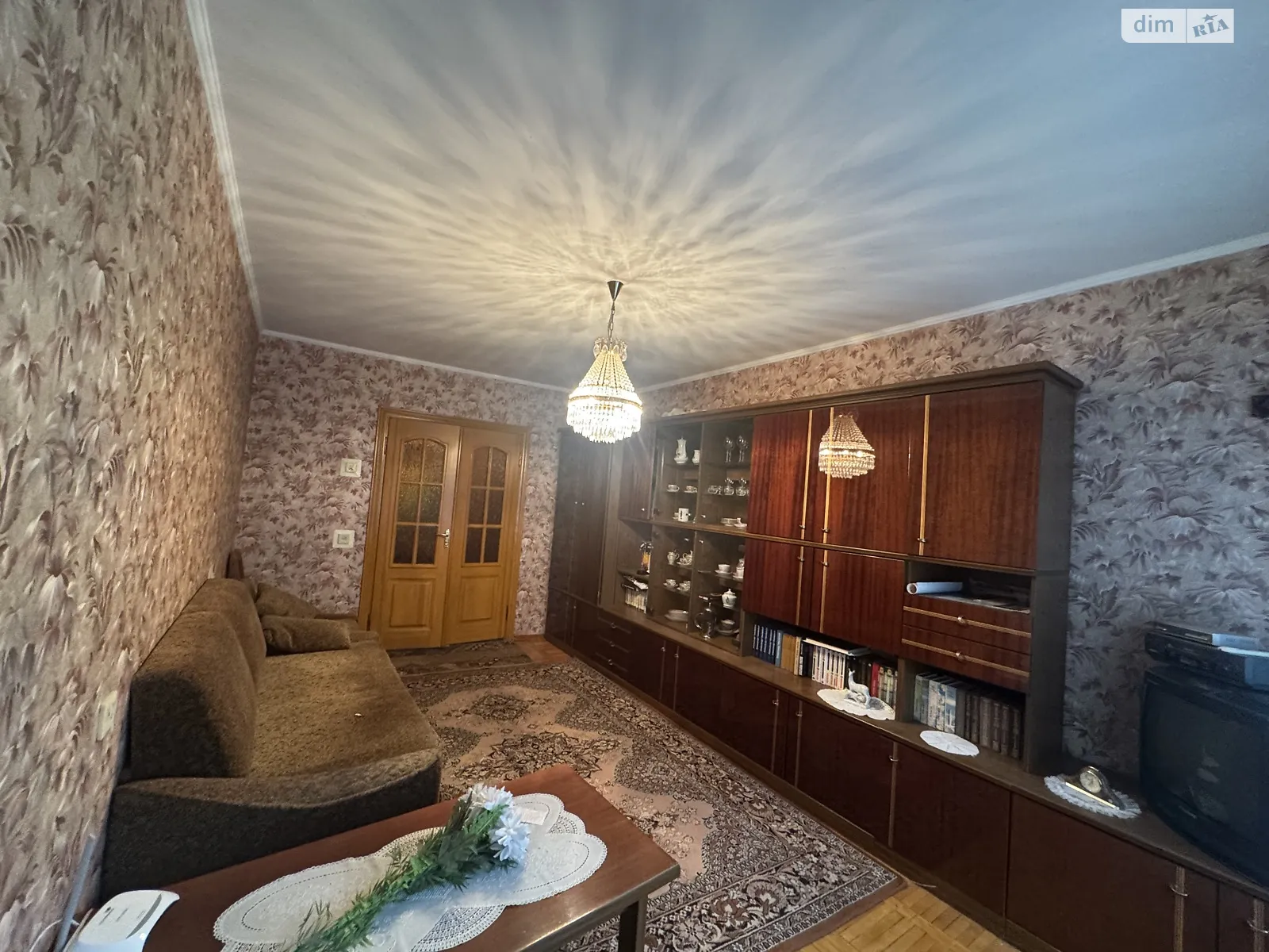 Продается 3-комнатная квартира 64.3 кв. м в Ровно, ул. Дубенская - фото 1