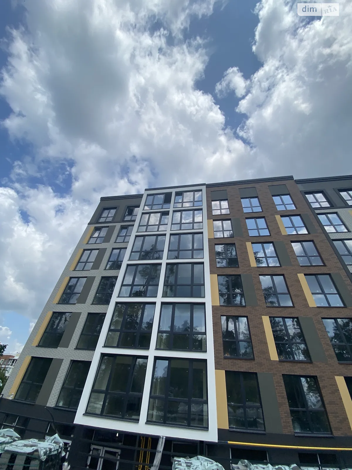 Продается 1-комнатная квартира 40 кв. м в Ирпене, ул. Академика Ромоданова(Толстого), 50 - фото 1