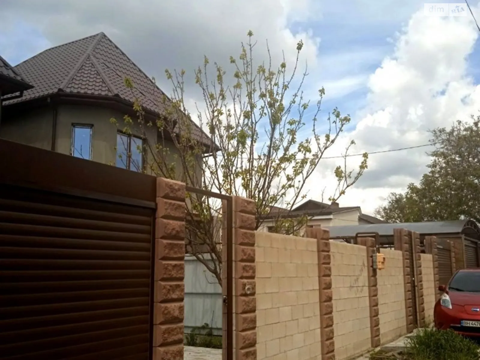 Продается дом на 2 этажа 130 кв. м с участком, цена: 109000 $ - фото 1