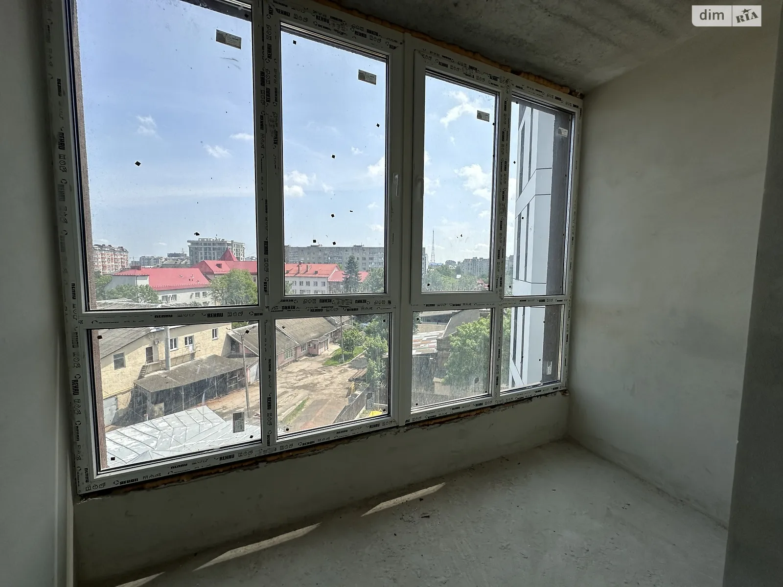 Продается 2-комнатная квартира 59 кв. м в Ивано-Франковске, ул. Ленкавского - фото 1