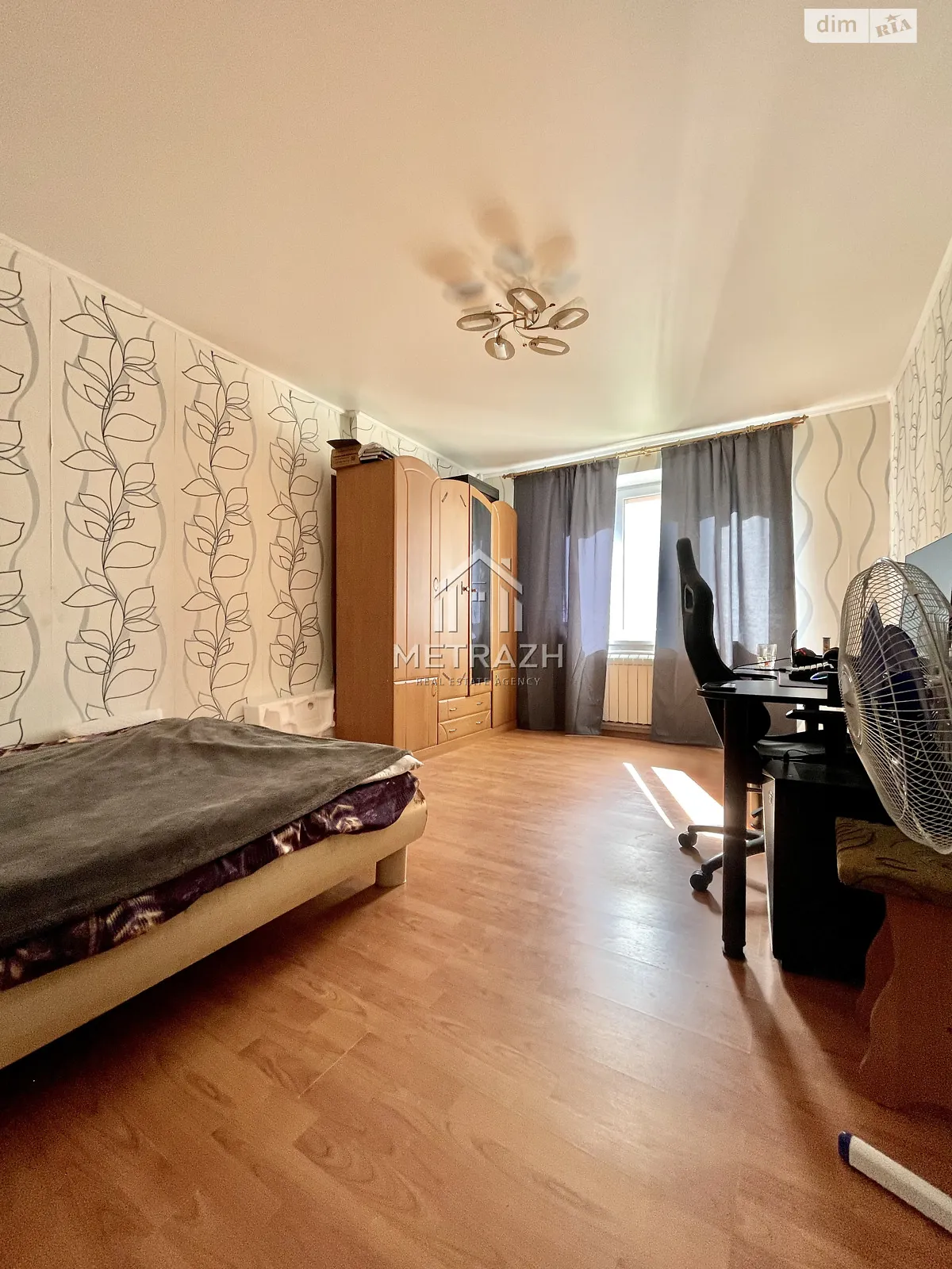 Продается 1-комнатная квартира 38 кв. м в Песочине - фото 1