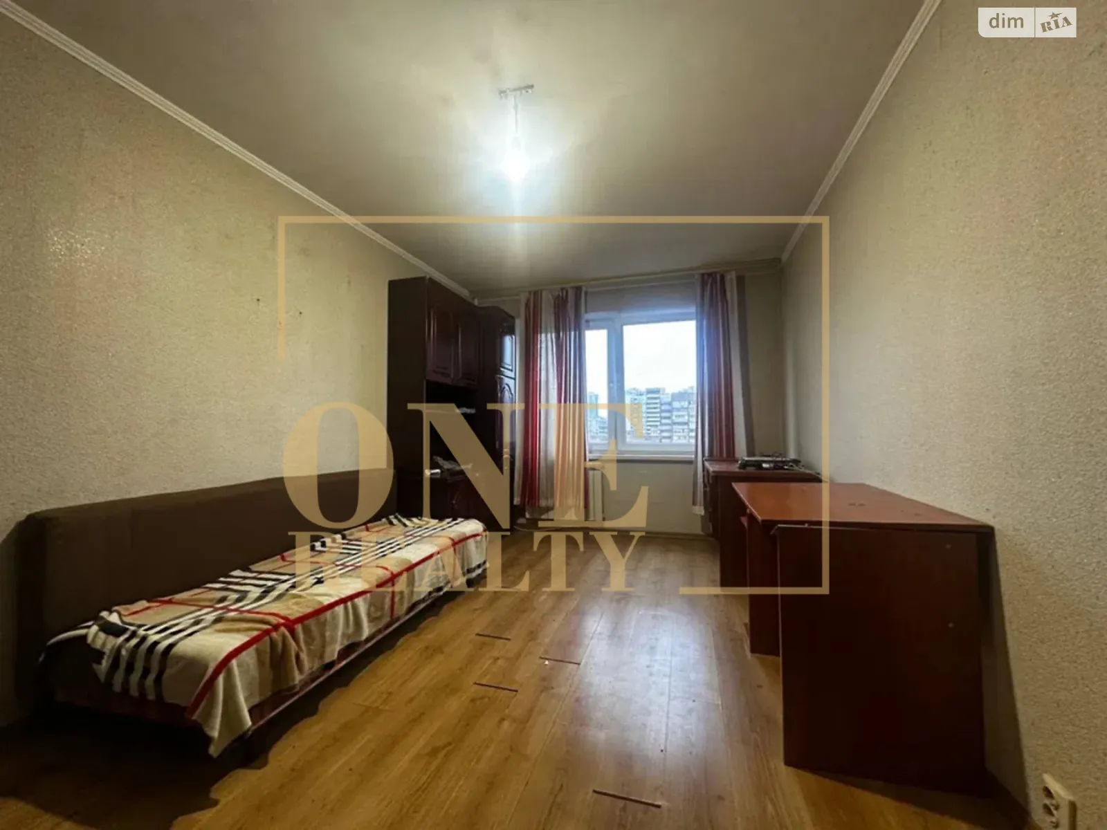 Продается 1-комнатная квартира 38 кв. м в Киеве, просп. Голосеевский(40-летия Октября), 15Б - фото 1