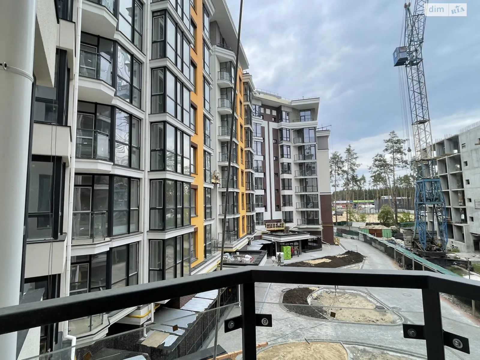 Продается 1-комнатная квартира 46 кв. м в Гостомеле, ул. Центральная, 1 - фото 1