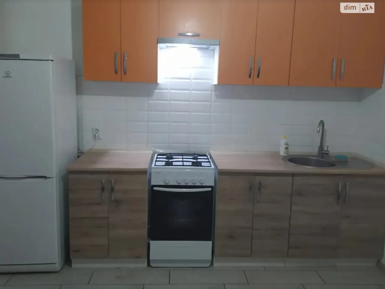 1-комнатная квартира 50 кв. м в Тернополе, ул. Репина - фото 1