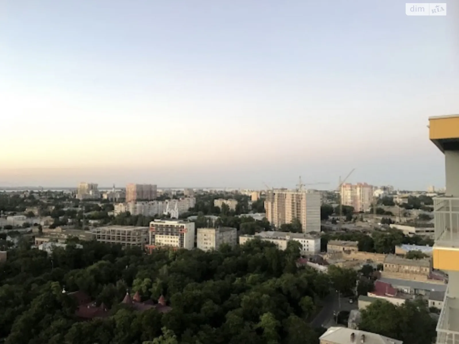 Продается 1-комнатная квартира 38 кв. м в Одессе, ул. Михайловская, 8 корпус 3 - фото 1