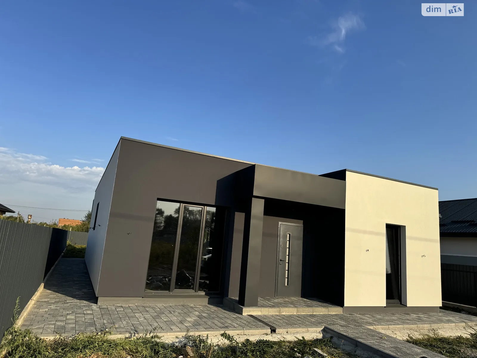 Продается одноэтажный дом 95 кв. м с балконом, цена: 105000 $ - фото 1
